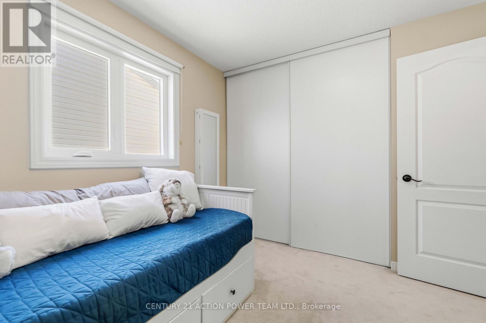 1032 Sheenboro Crescent Property Photo 25