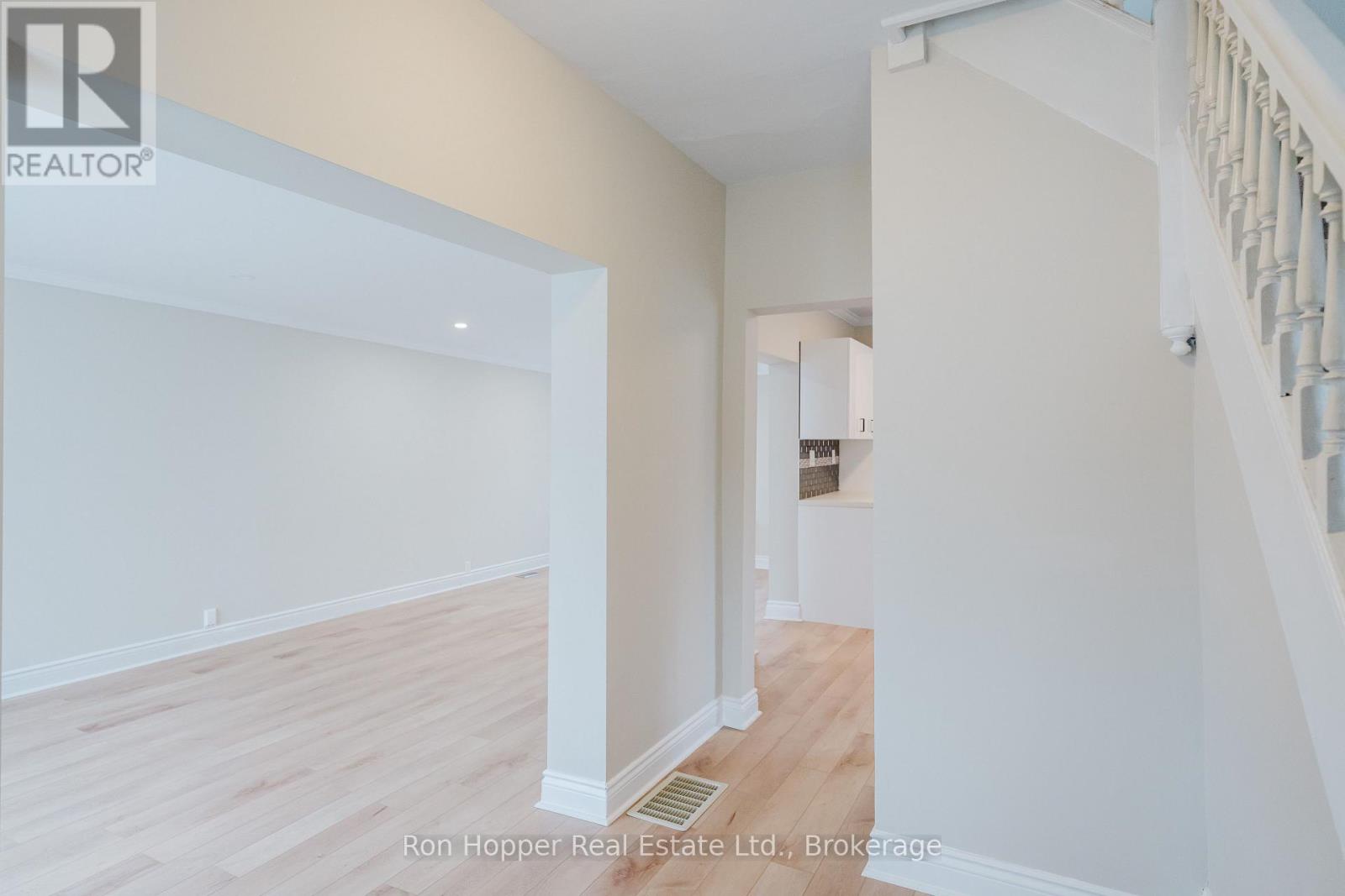 539 4th Avenue E Property Photo 2