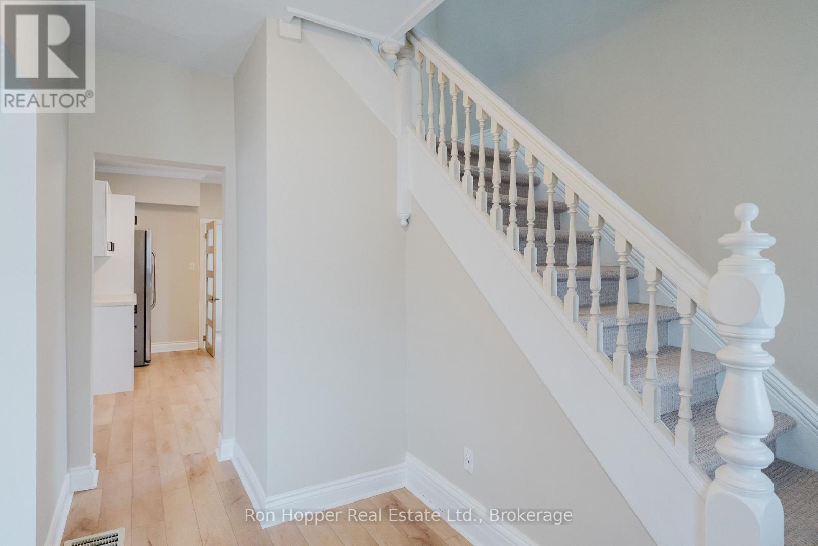 539 4th Avenue E Property Photo 3