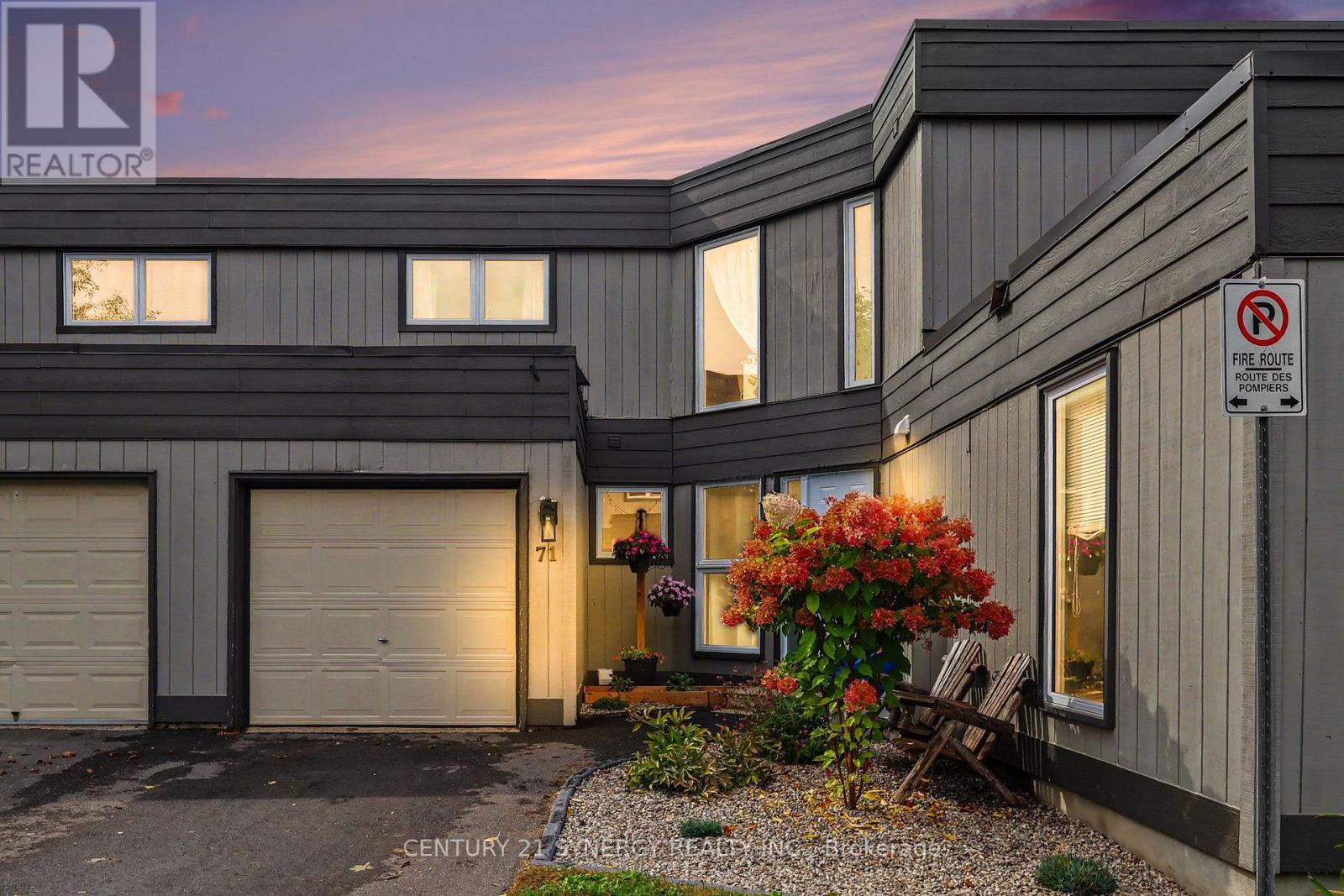 71 Compata Way Property Photo 2