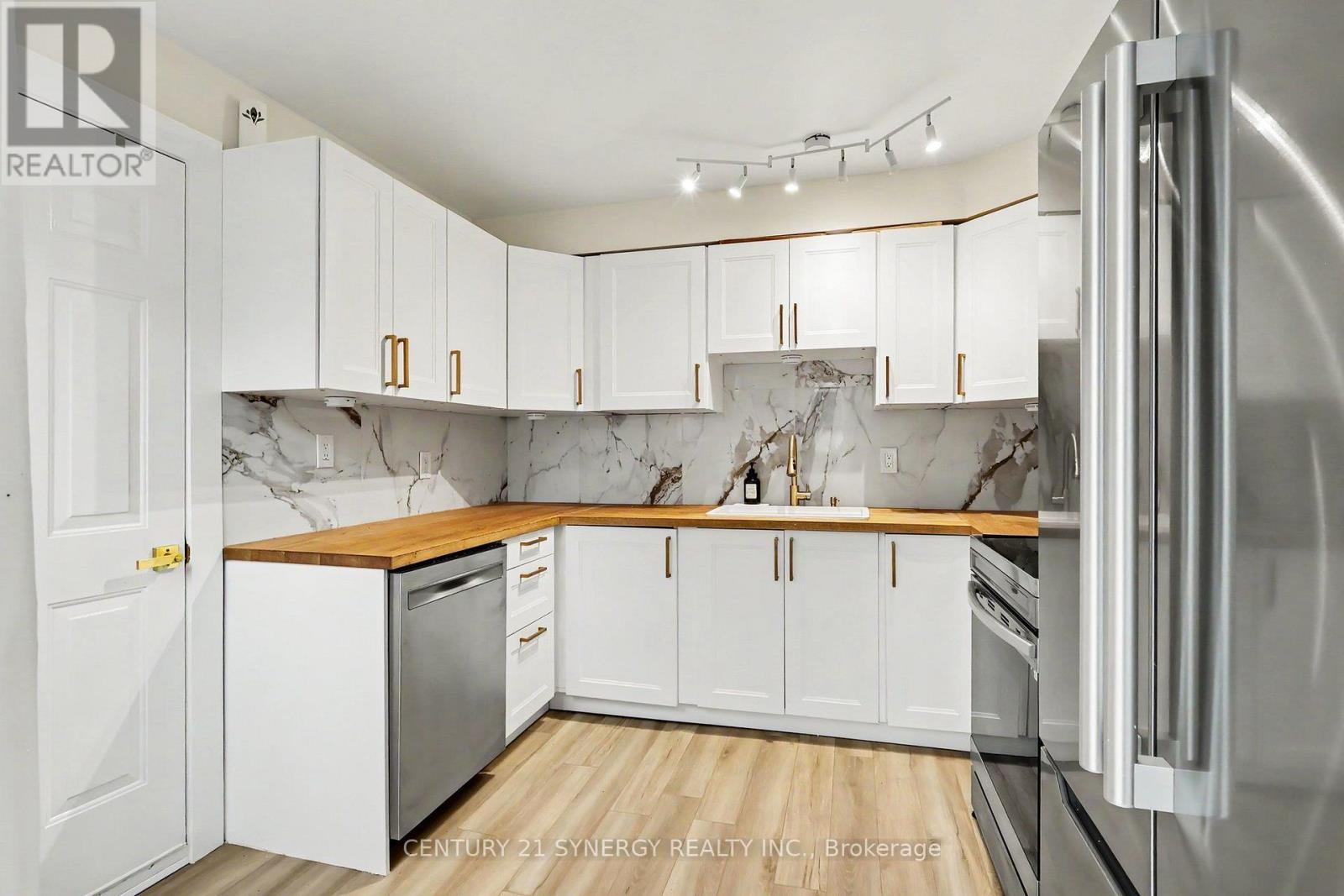 71 Compata Way Property Photo 5