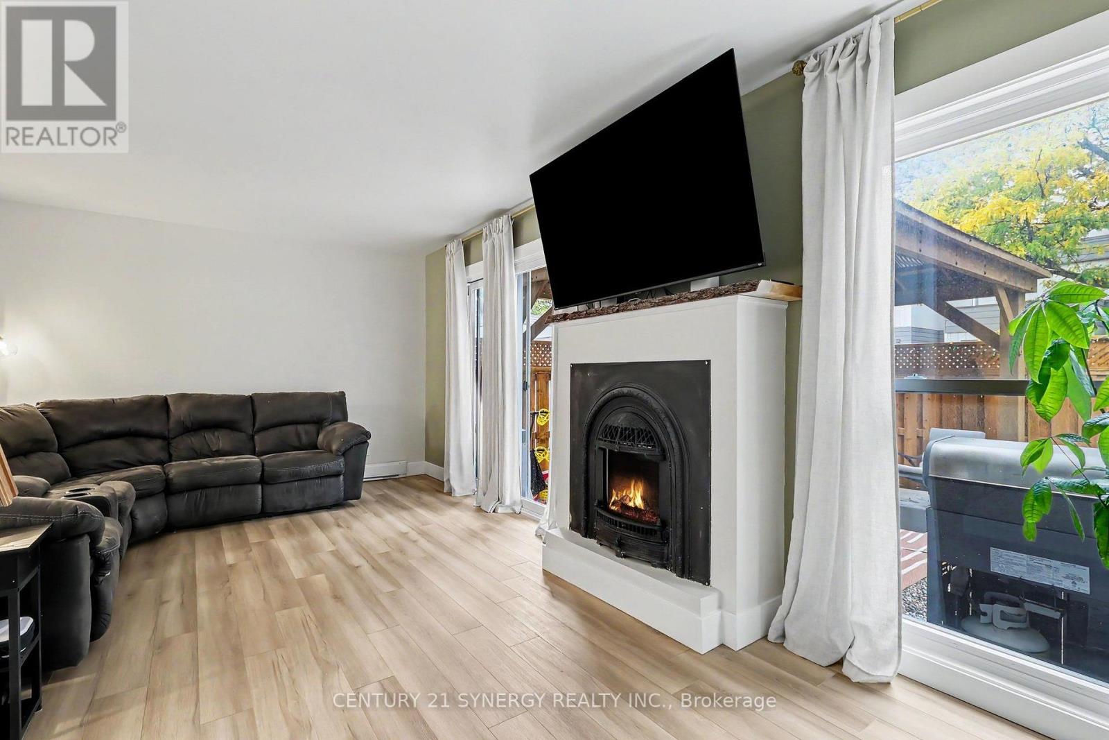 71 Compata Way Property Photo 12