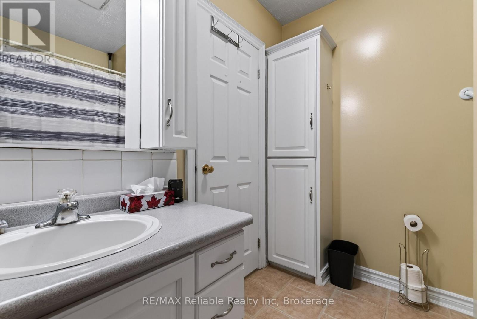 154&156 Princess Street E Property Photo 21