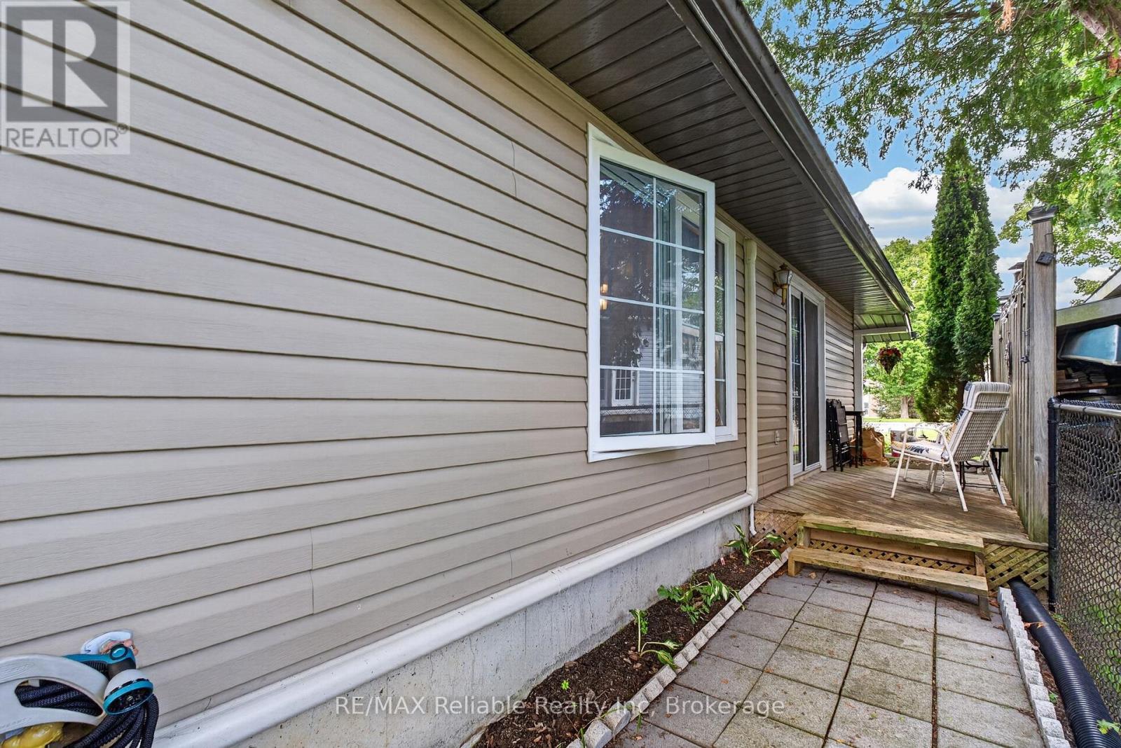 154&156 Princess Street E Property Photo 26
