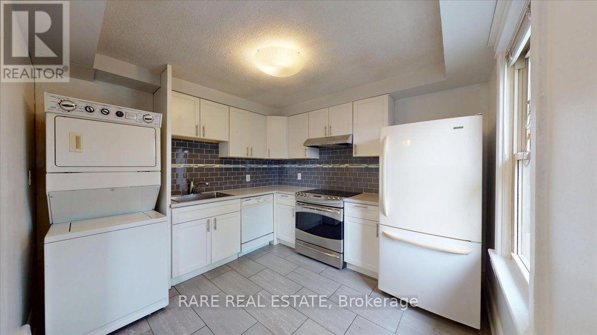 2 - 8 Balsam Avenue N Property Photo 8