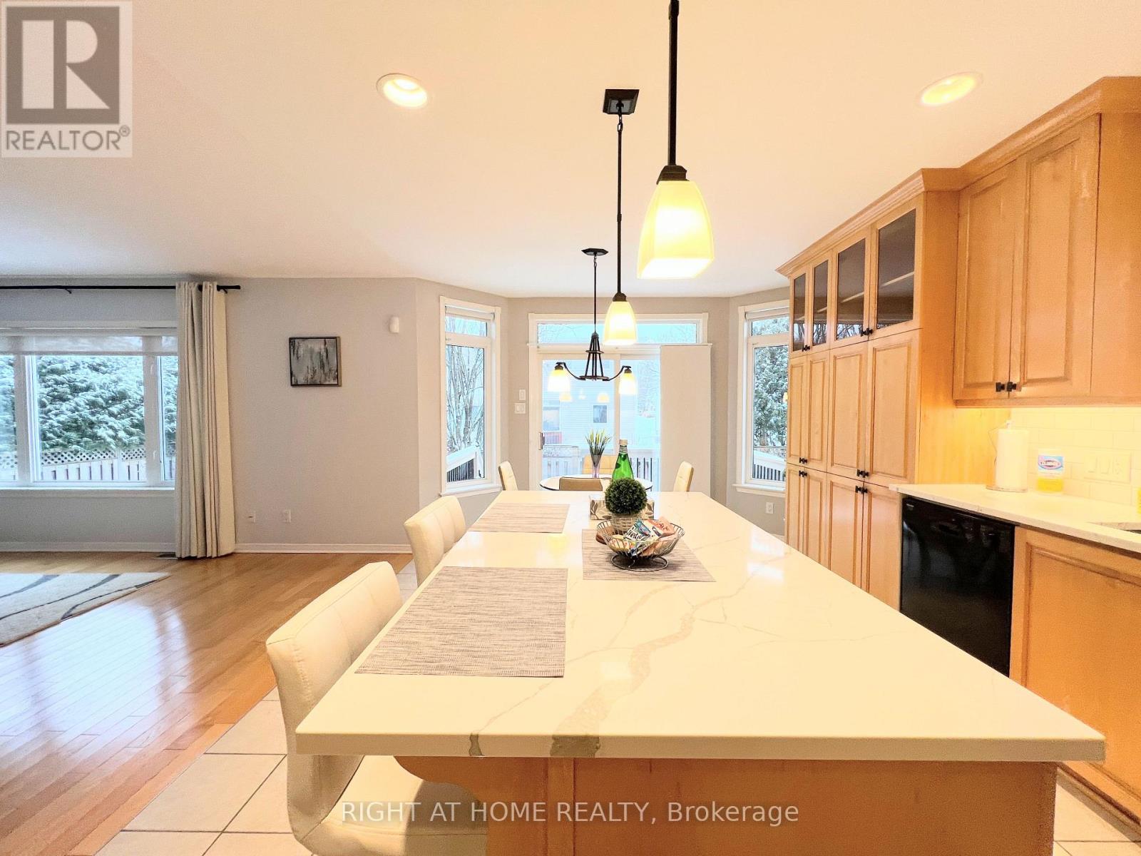 31 Forillon Crescent Property Photo 13