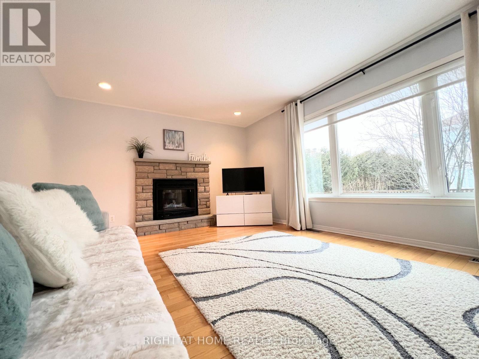 31 Forillon Crescent Property Photo 17