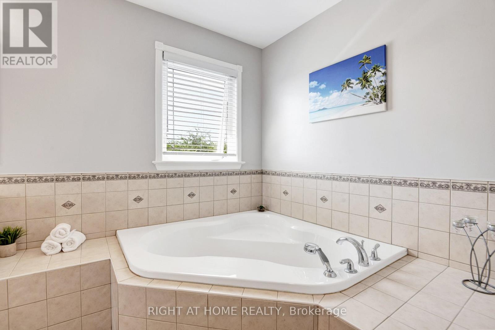 31 Forillon Crescent Property Photo 27
