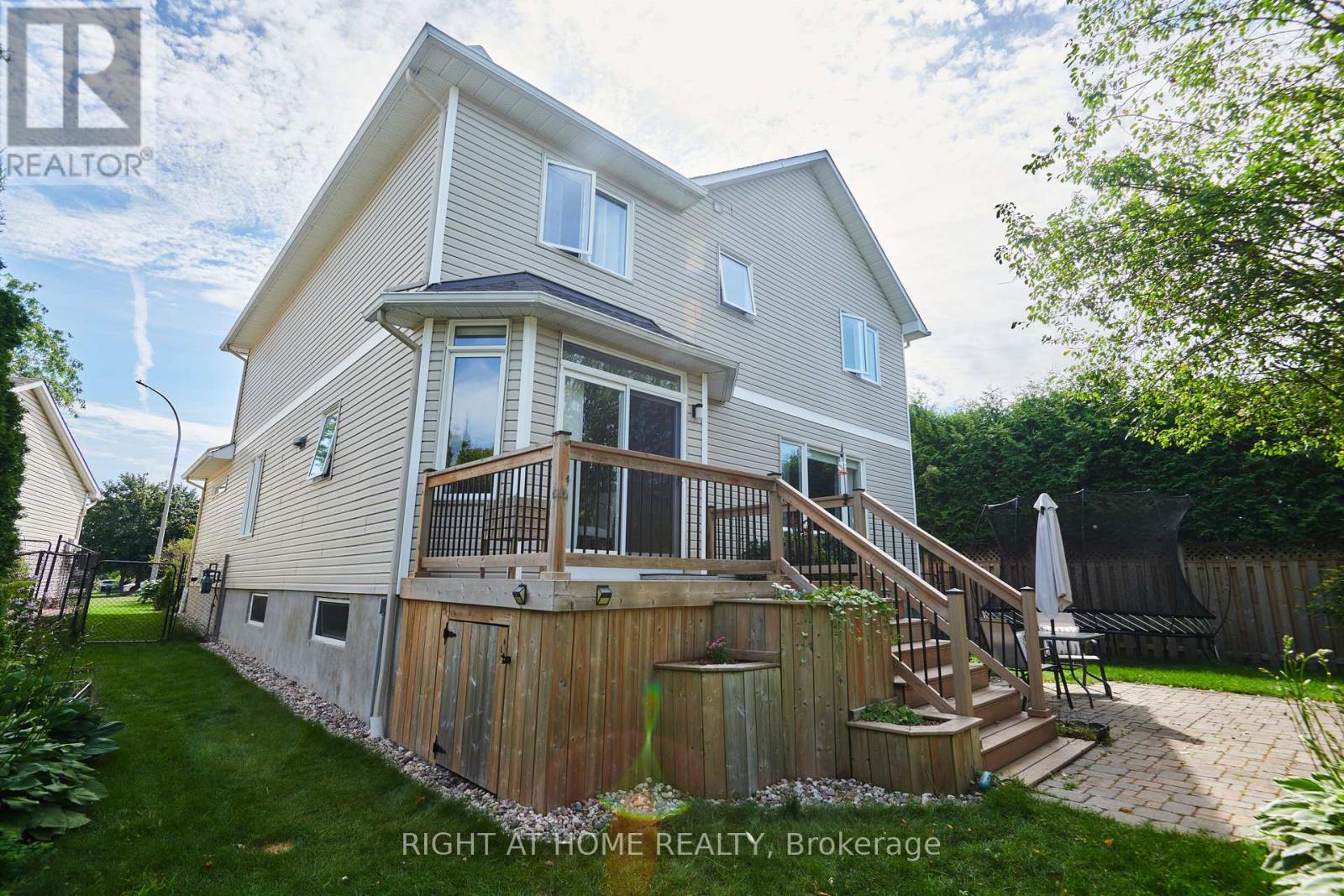 31 Forillon Crescent Property Photo 42