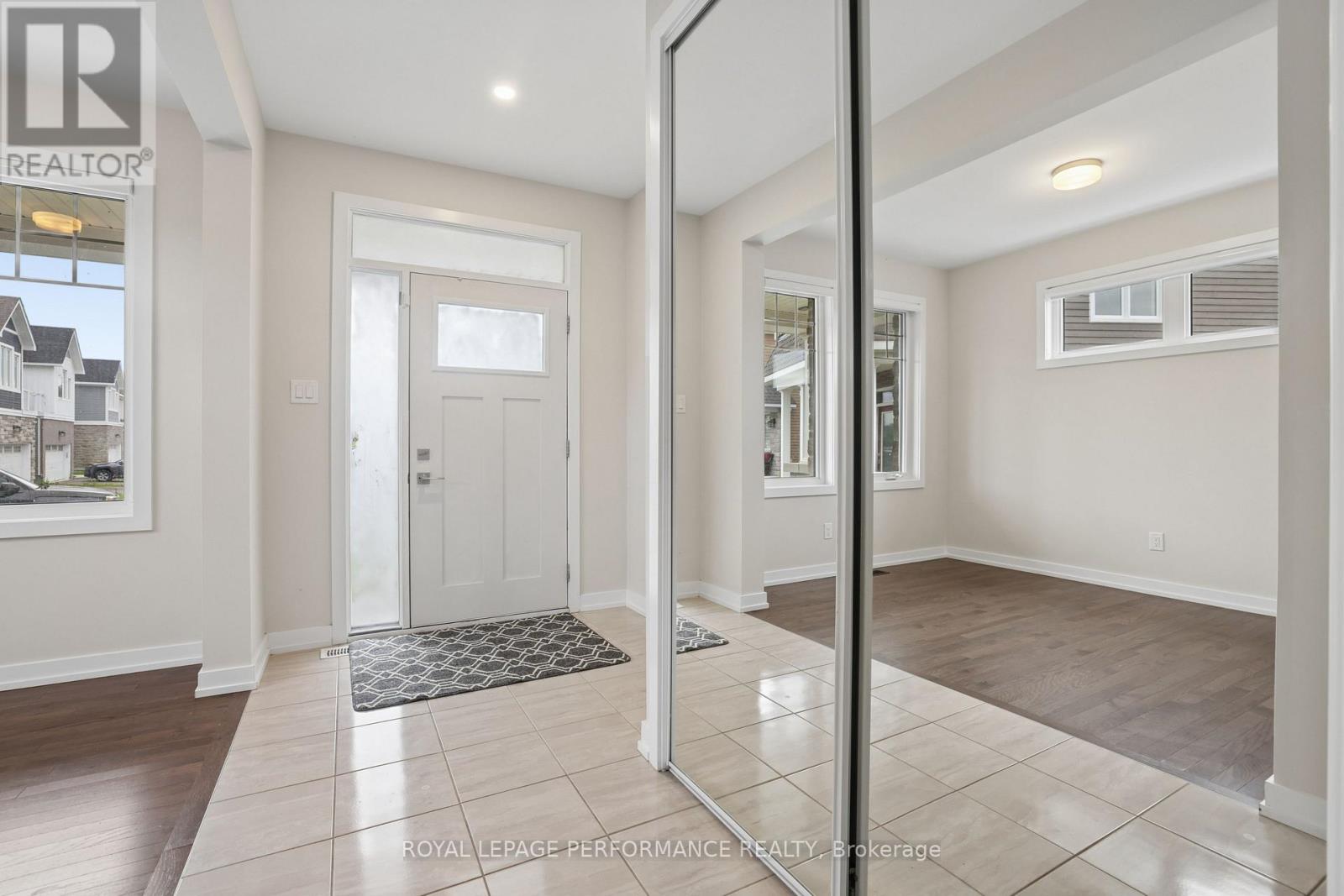 85 Hackamore Crescent Property Photo 6