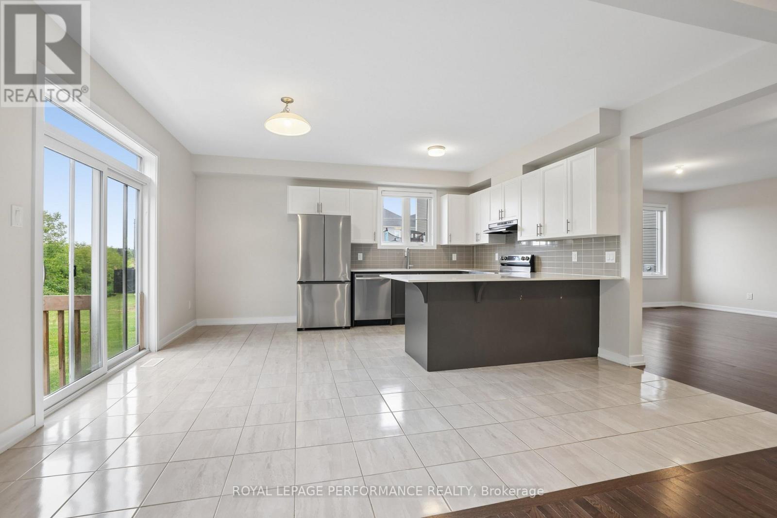 85 Hackamore Crescent Property Photo 13