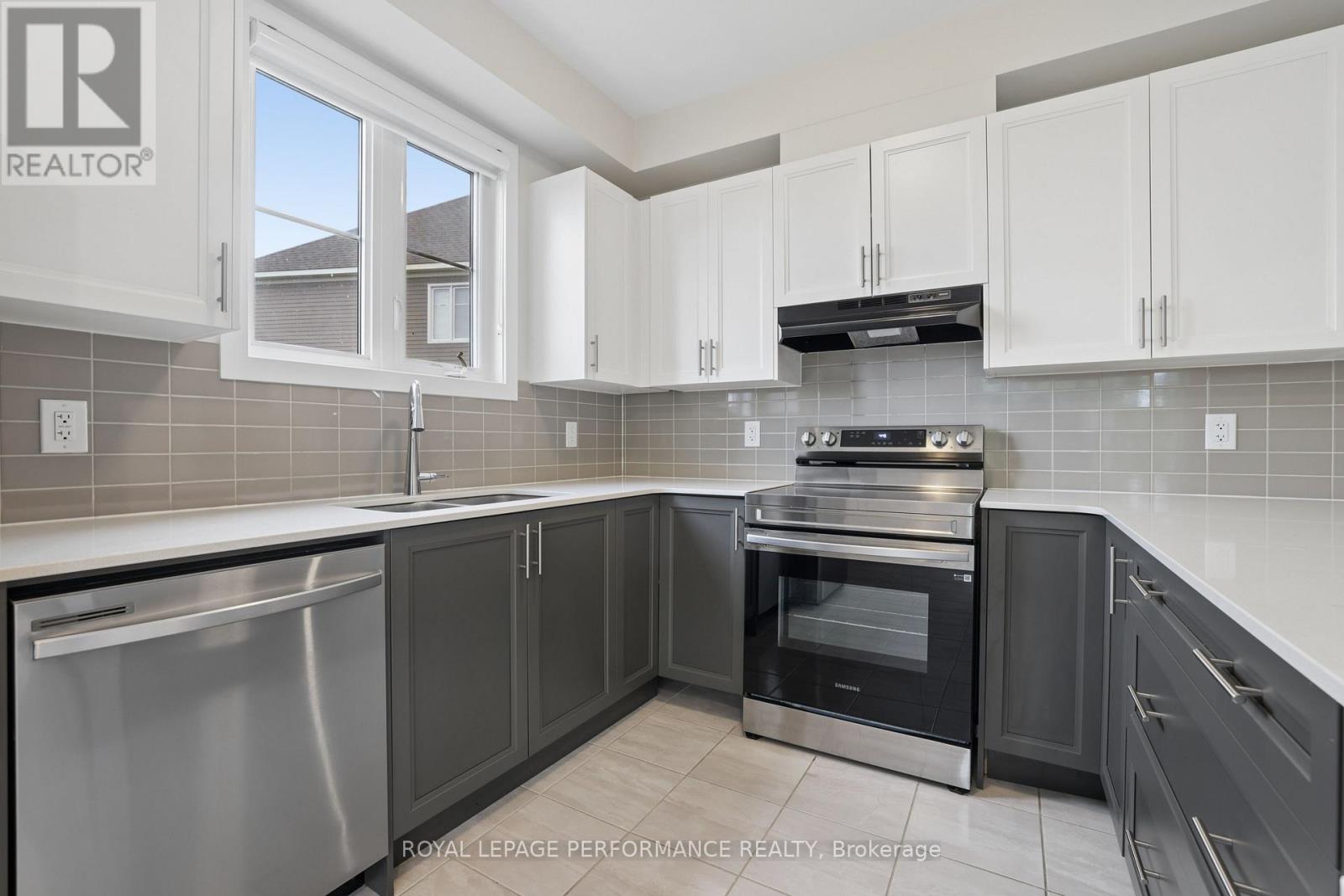 85 Hackamore Crescent Property Photo 15