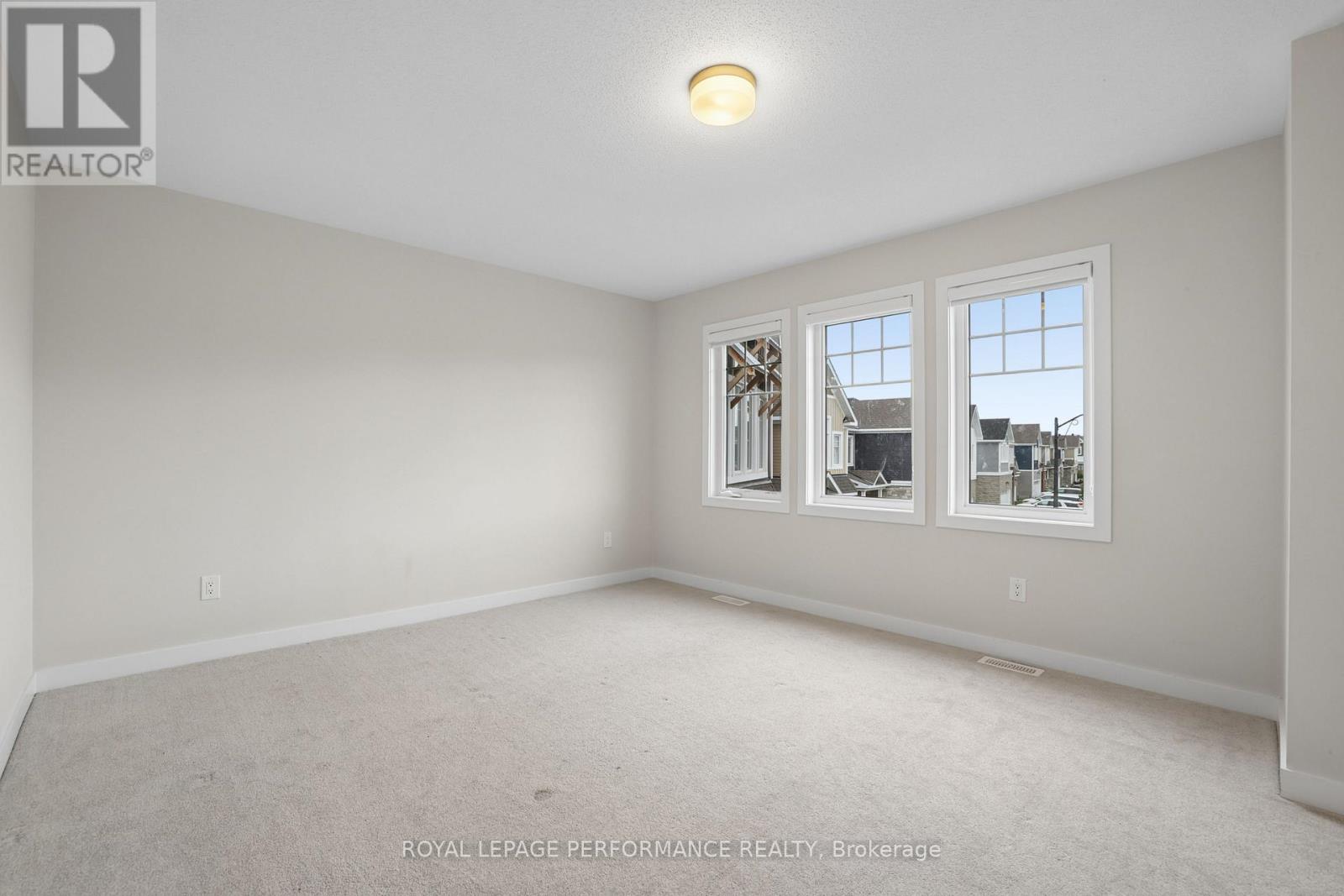 85 Hackamore Crescent Property Photo 33