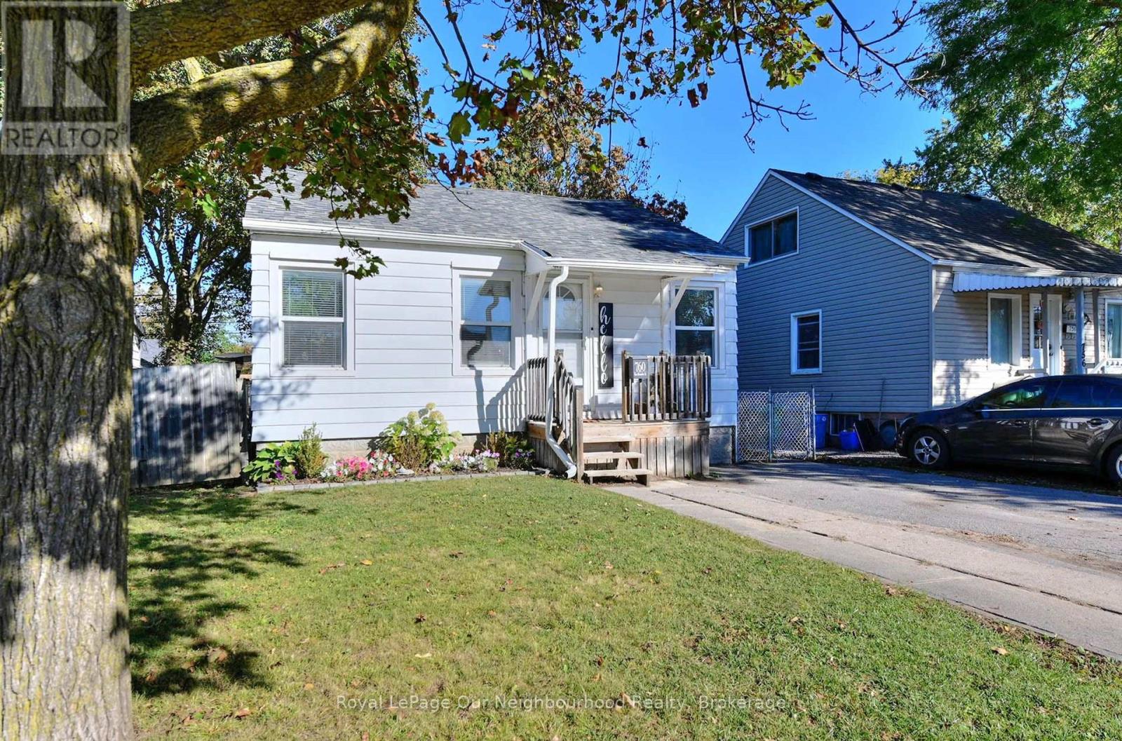 760 New Romaine Street Property Photo 1