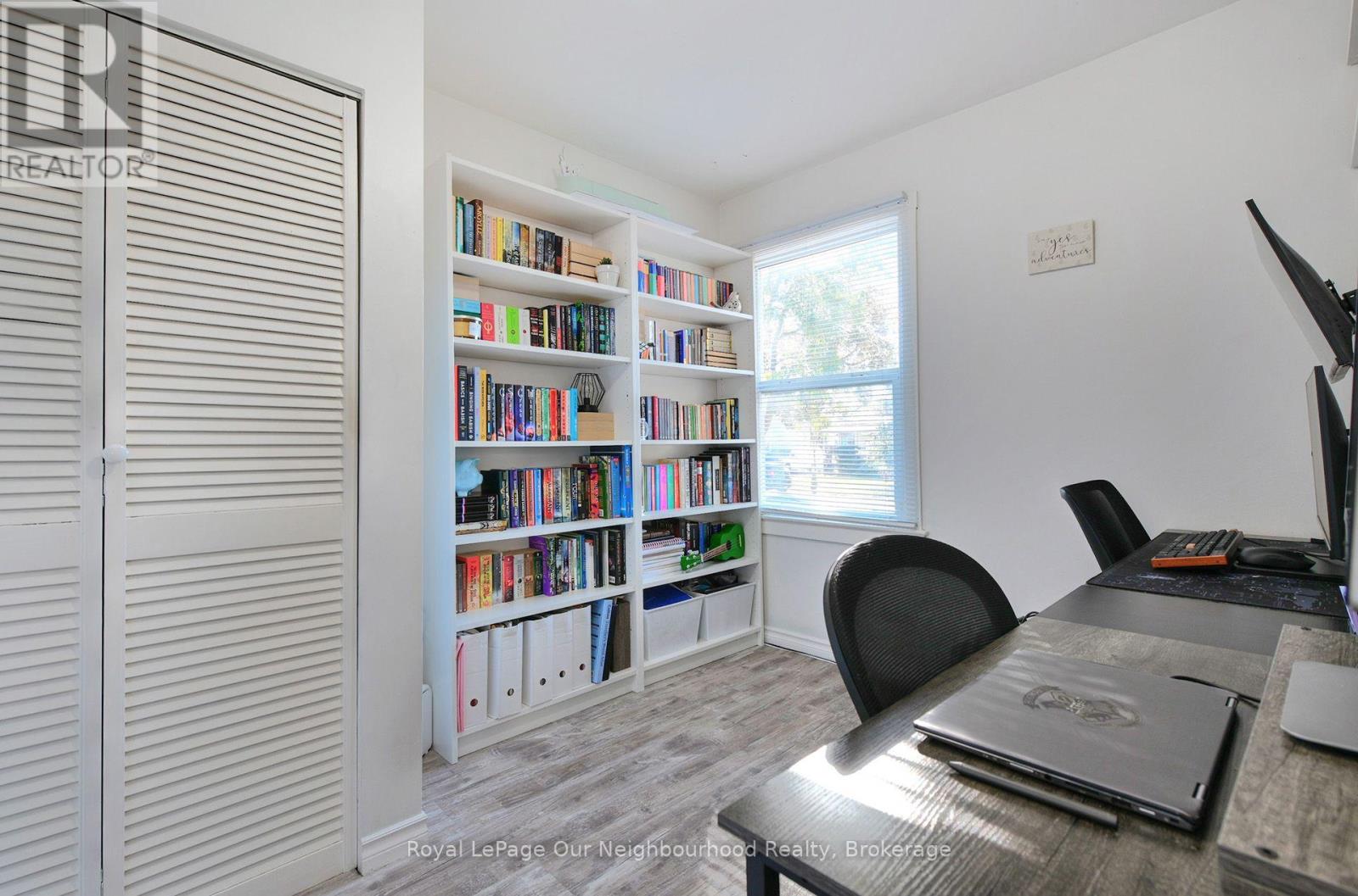 760 New Romaine Street Property Photo 13