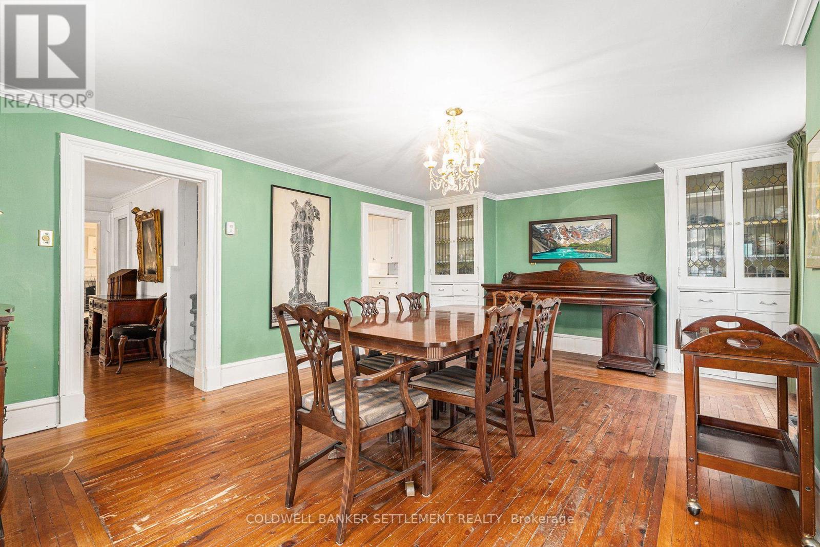 68 Wilson Street W Property Photo 15