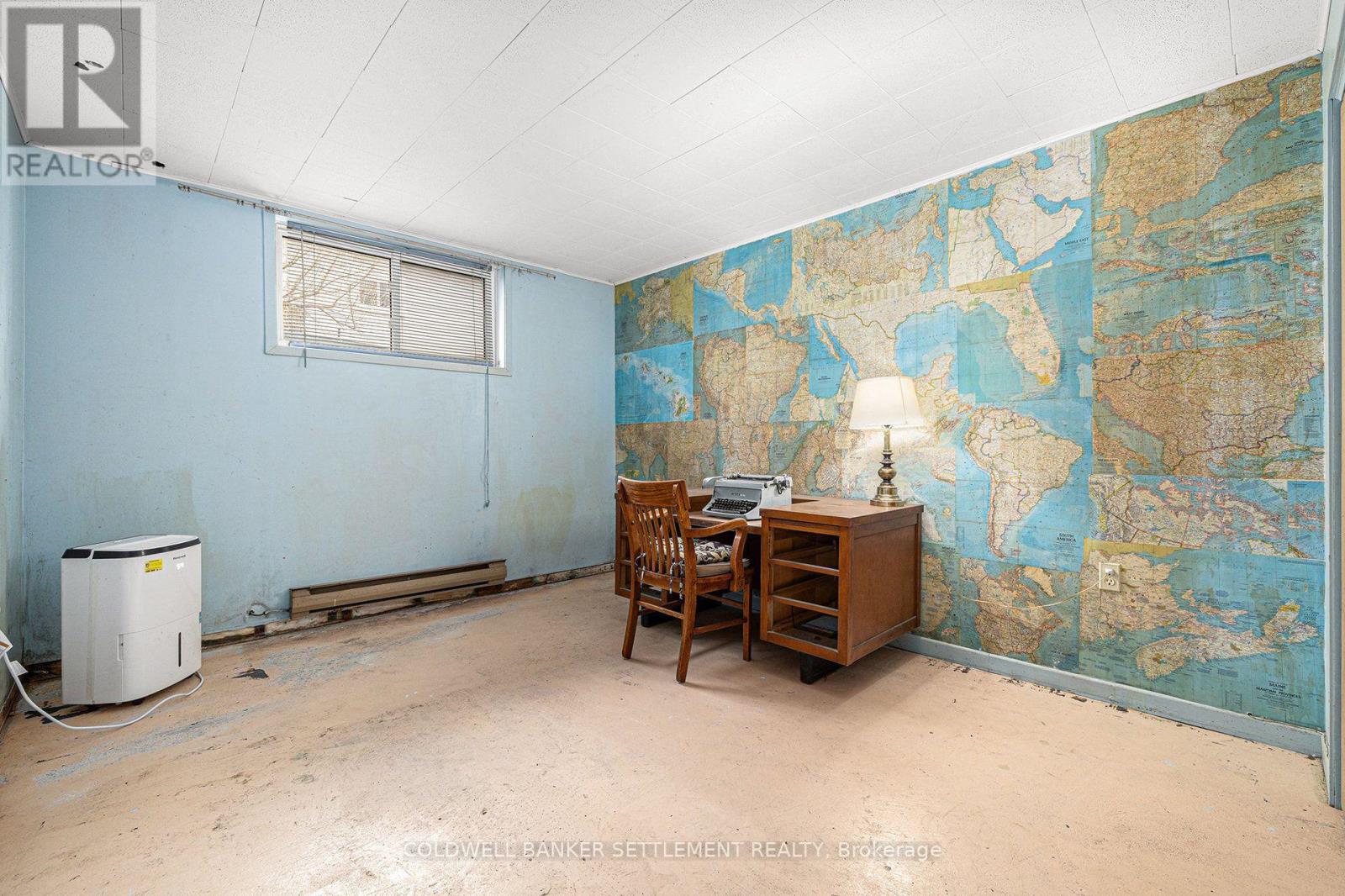 68 Wilson Street W Property Photo 38