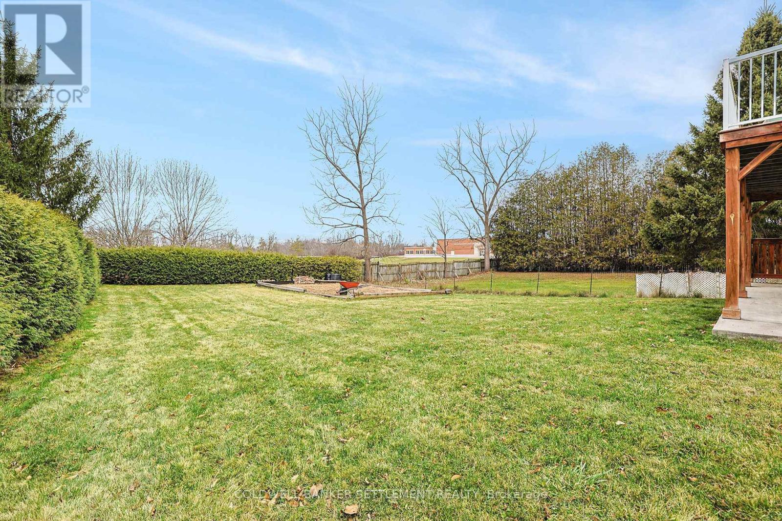 68 Wilson Street W Property Photo 47
