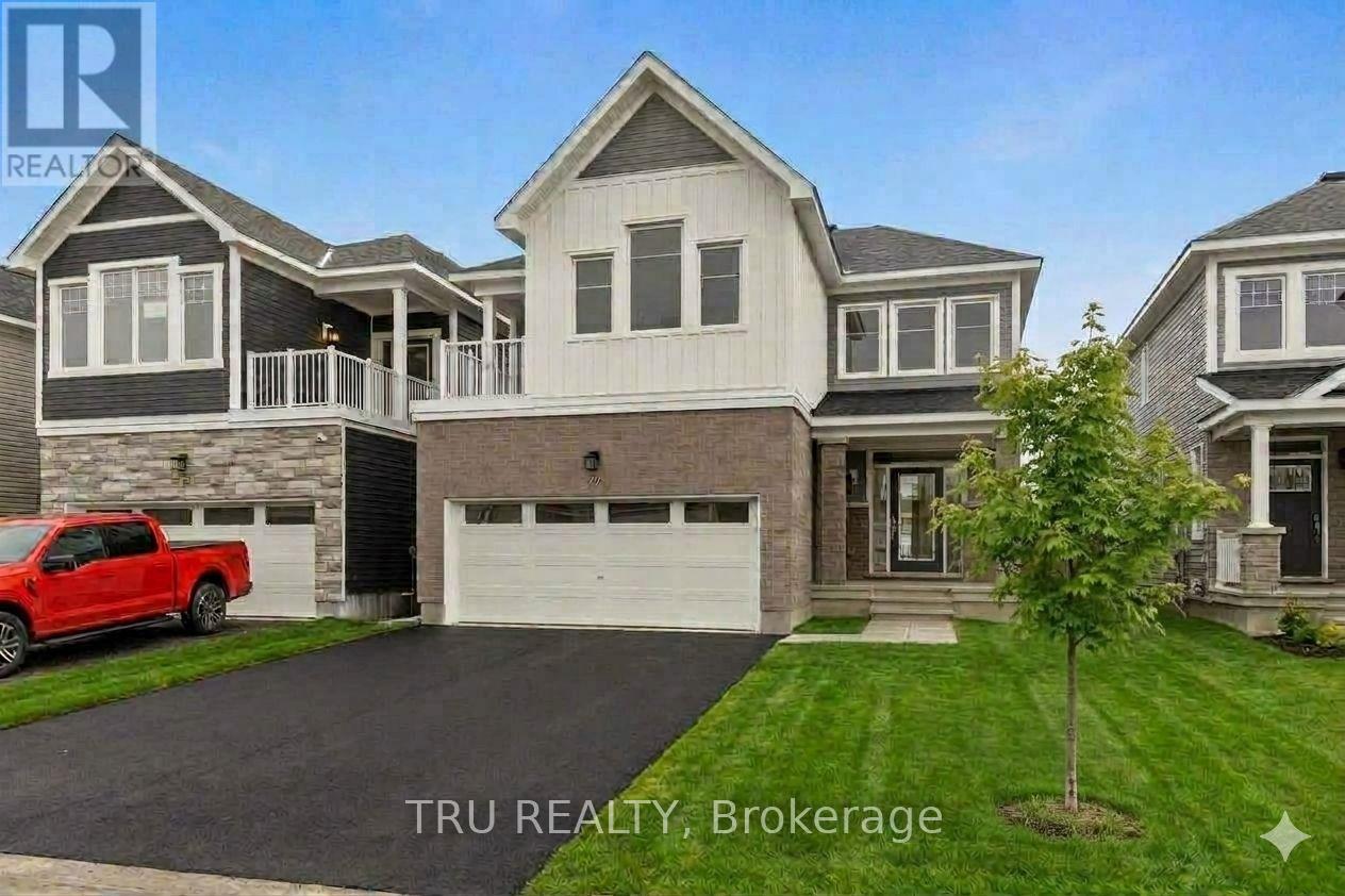 77 Hackamore Crescent Property Photo 2