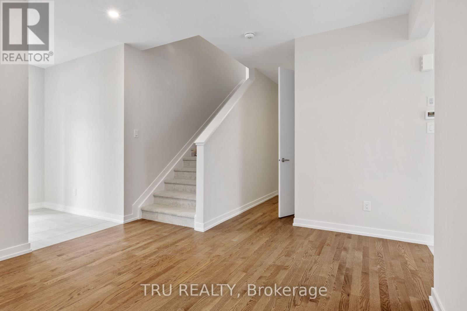 77 Hackamore Crescent Property Photo 8