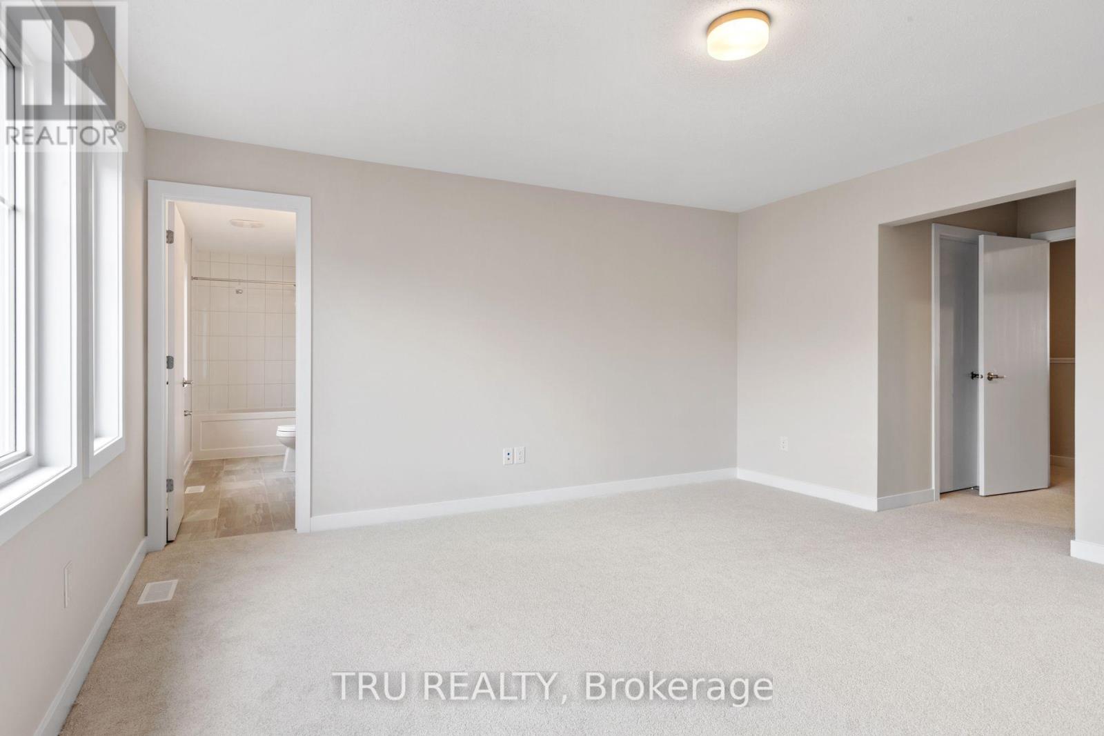 77 Hackamore Crescent Property Photo 25