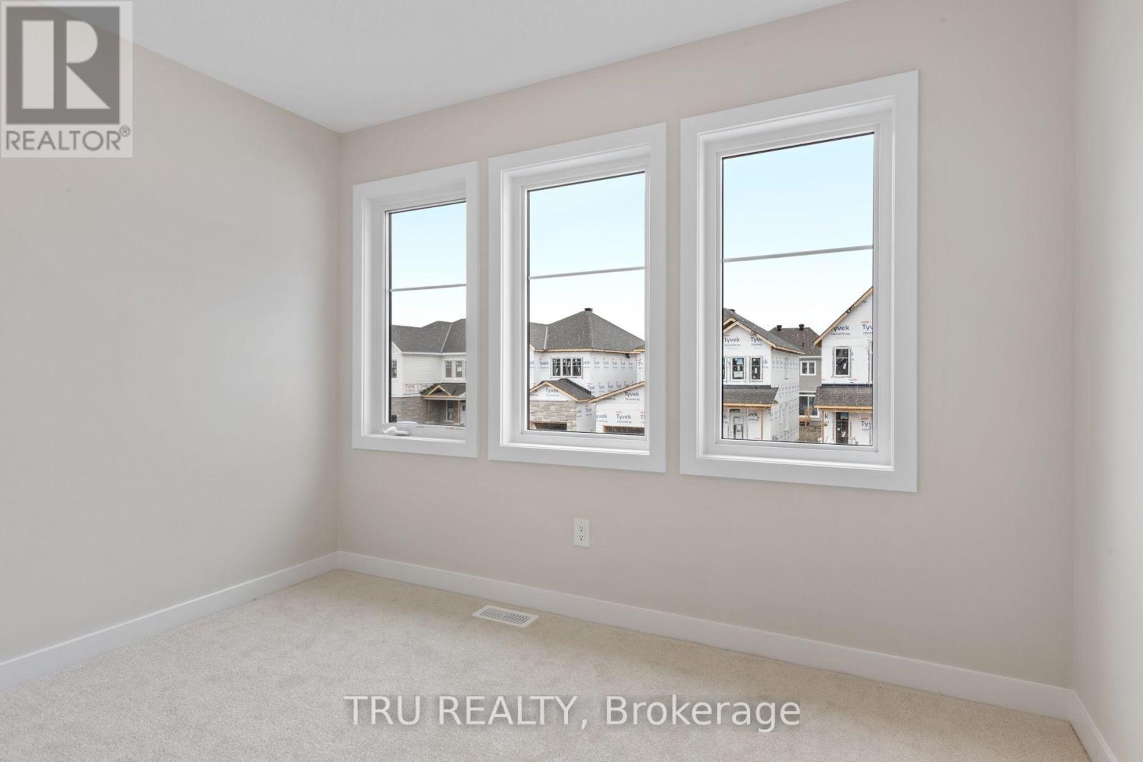 77 Hackamore Crescent Property Photo 29