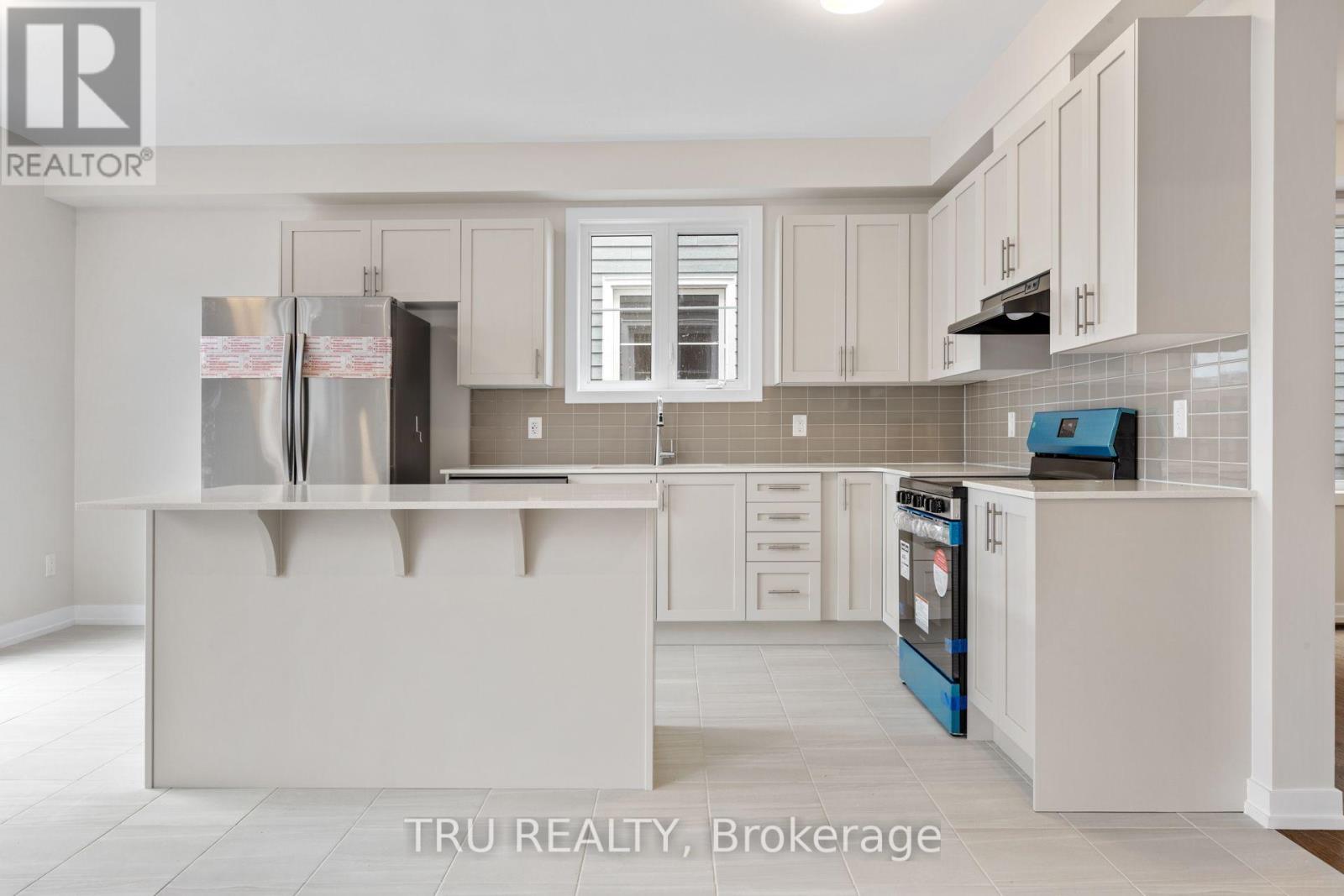77 Hackamore Crescent Property Photo 17
