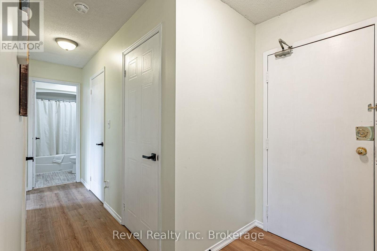 47 - 56 Hiawatha Road Property Photo 4