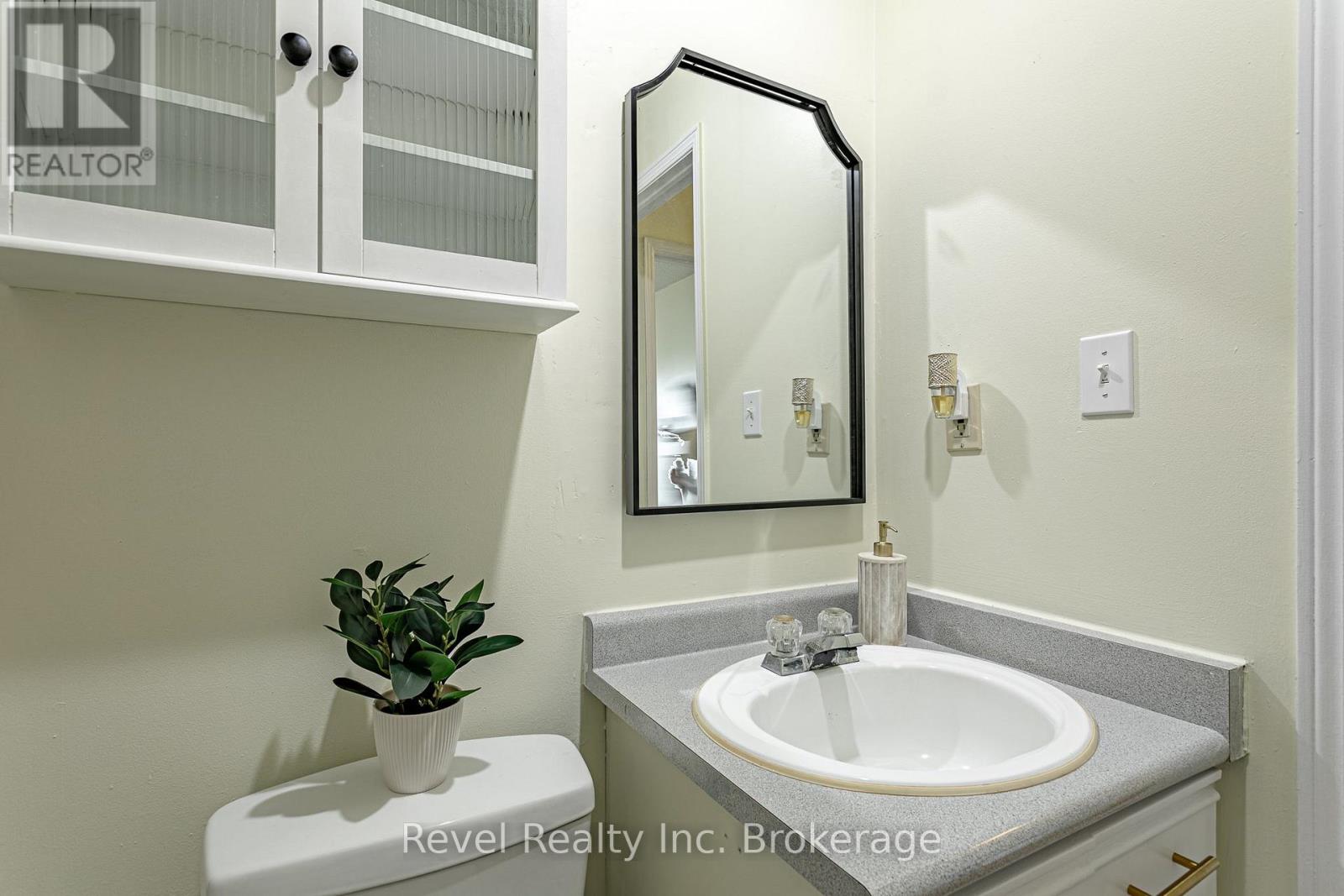 47 - 56 Hiawatha Road Property Photo 13