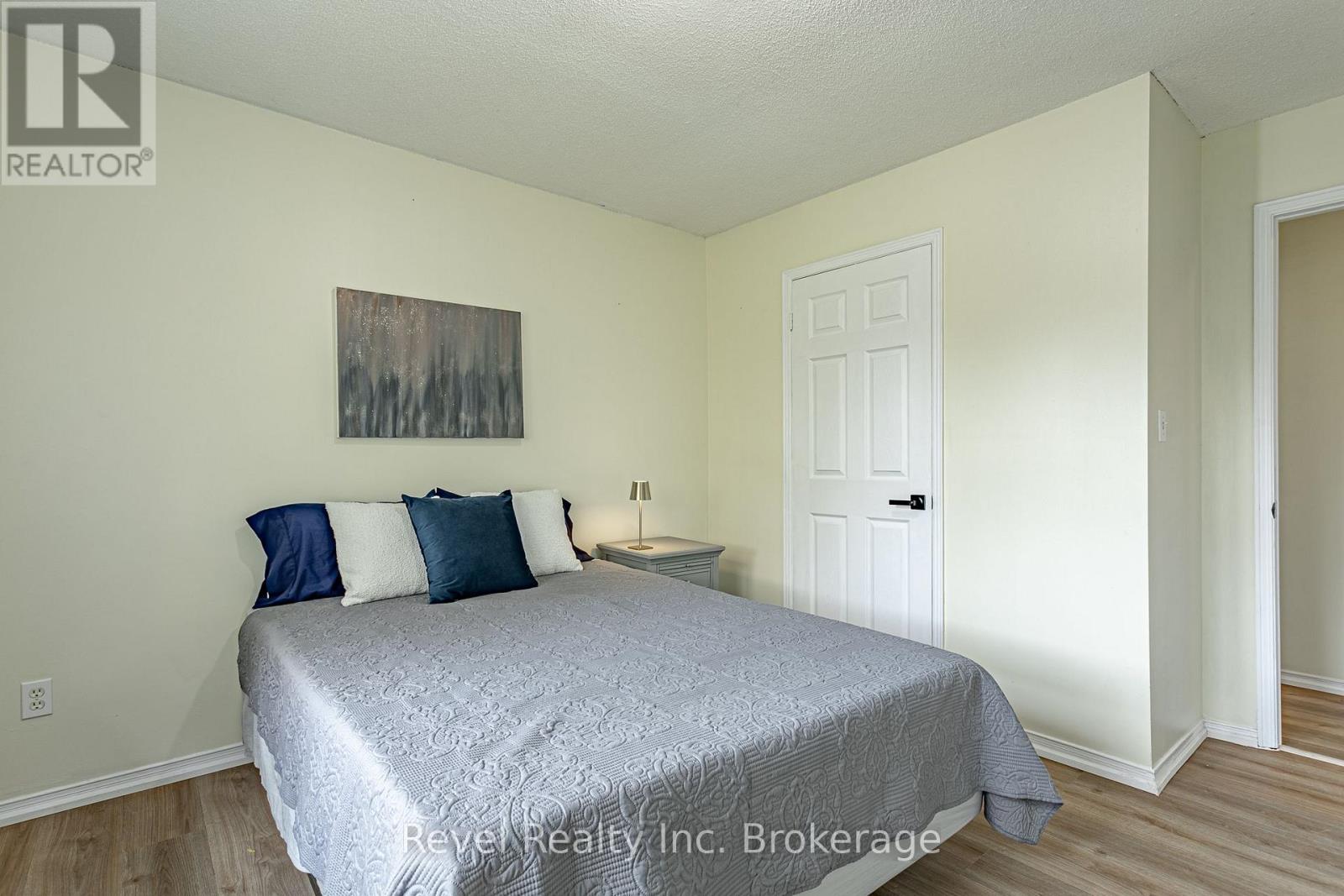 47 - 56 Hiawatha Road Property Photo 15