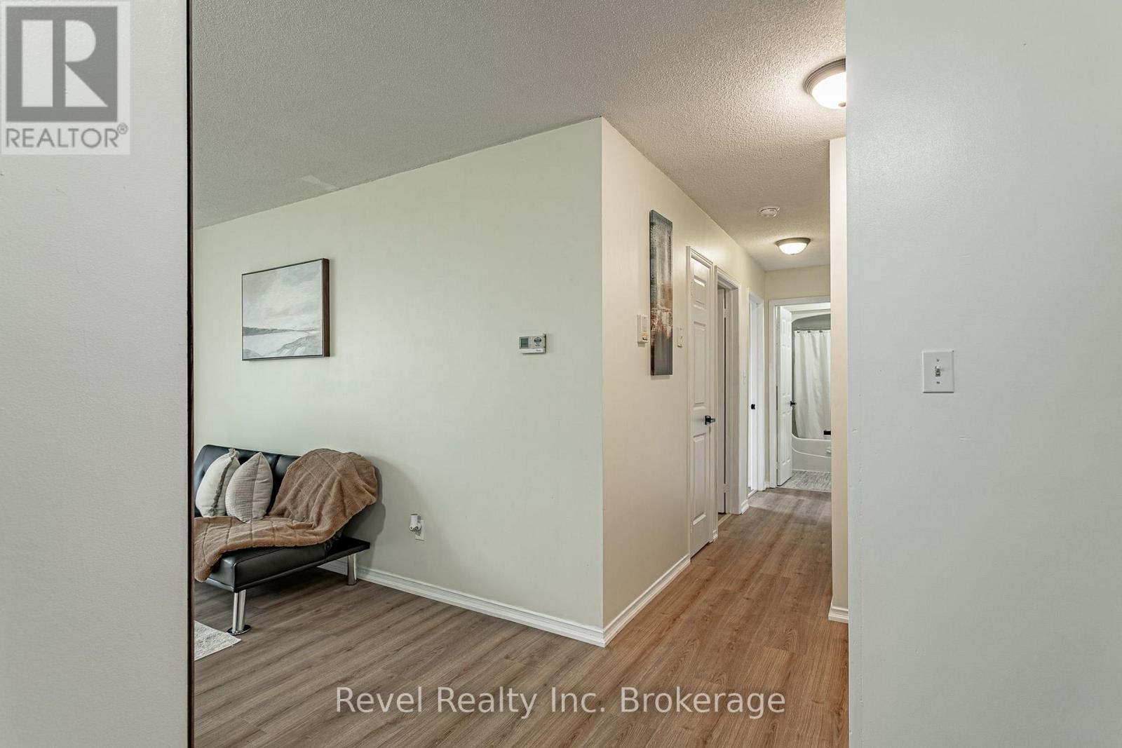 47 - 56 Hiawatha Road Property Photo 16