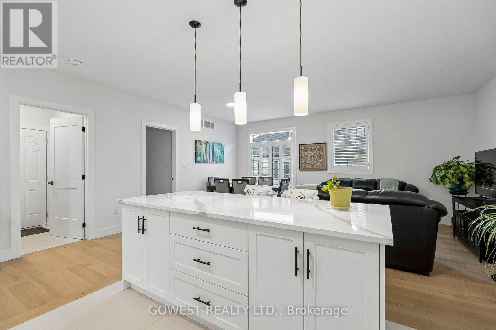 23 - 2797 Red Maple Avenue Property Photo 17