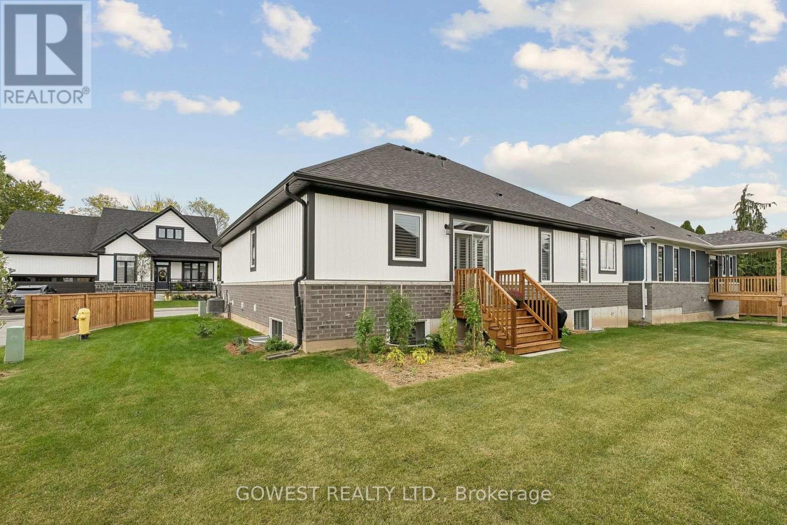 23 - 2797 Red Maple Avenue Property Photo 40