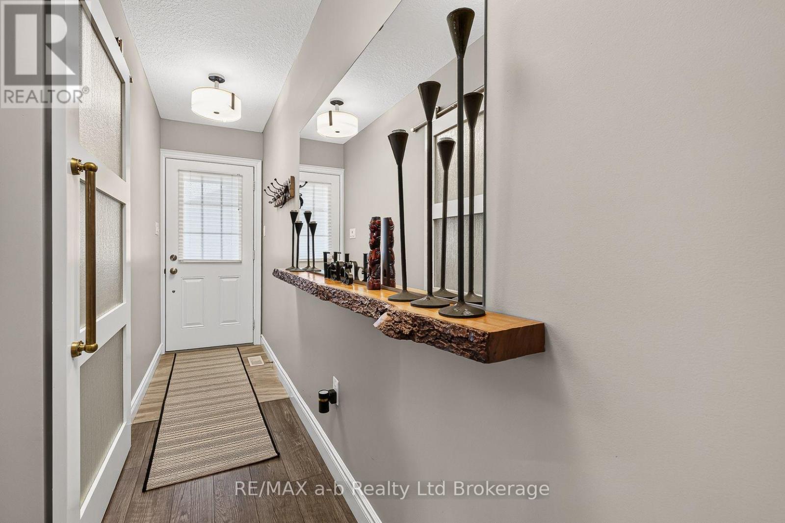 9 - 175 Ingersoll Street N Property Photo 21