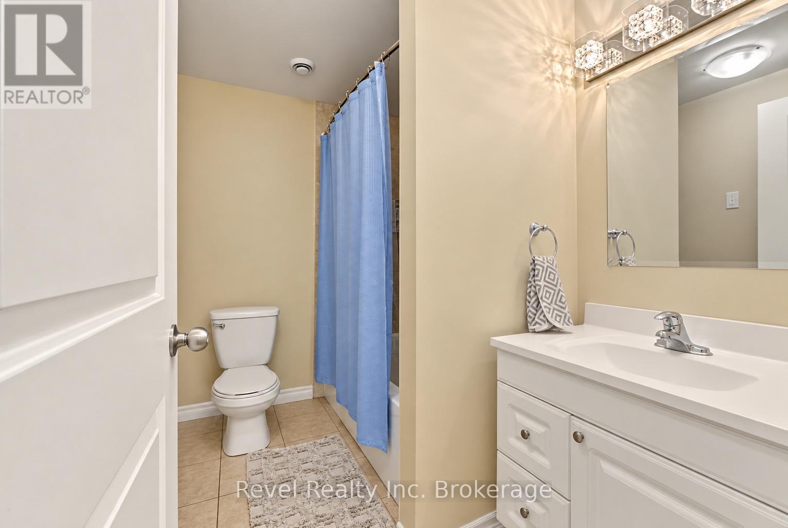 373 First Avenue E Property Photo 10