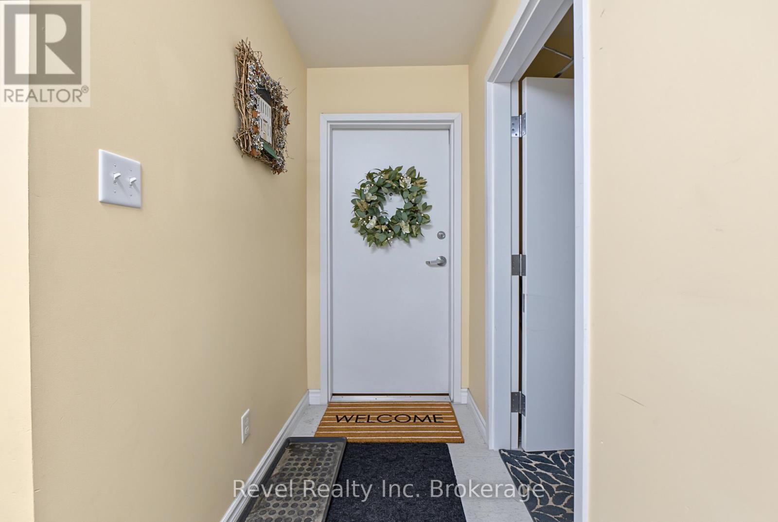 373 First Avenue E Property Photo 15