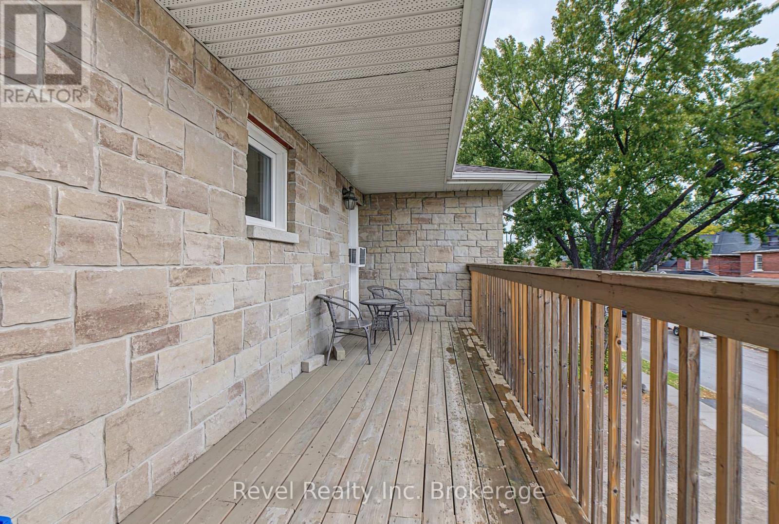 373 First Avenue E Property Photo 25