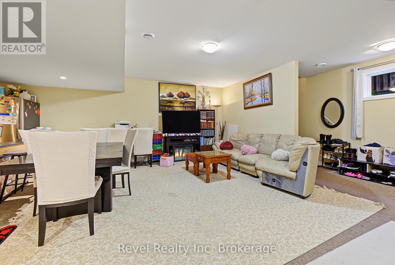 373 First Avenue E Property Photo 37