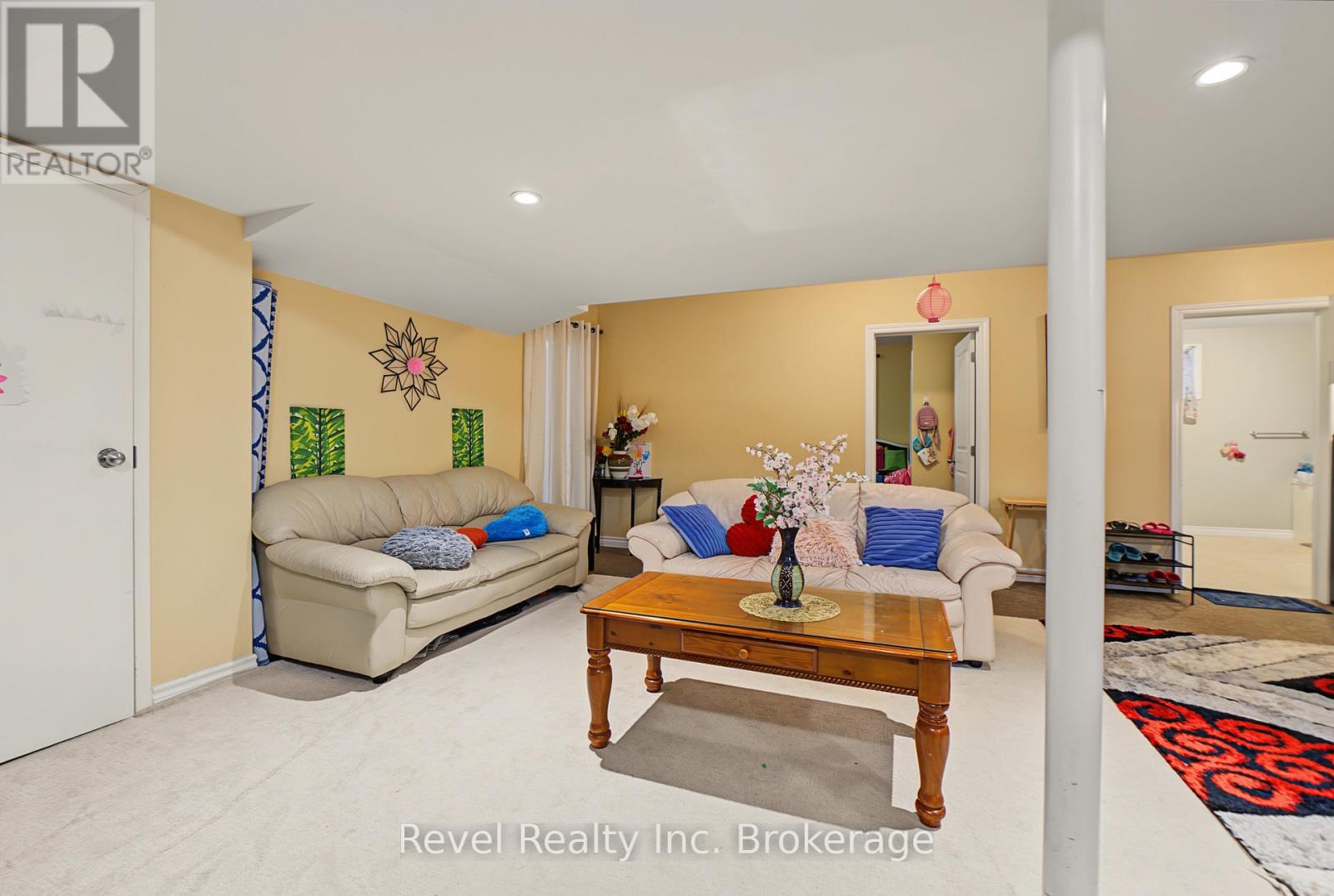 373 First Avenue E Property Photo 39