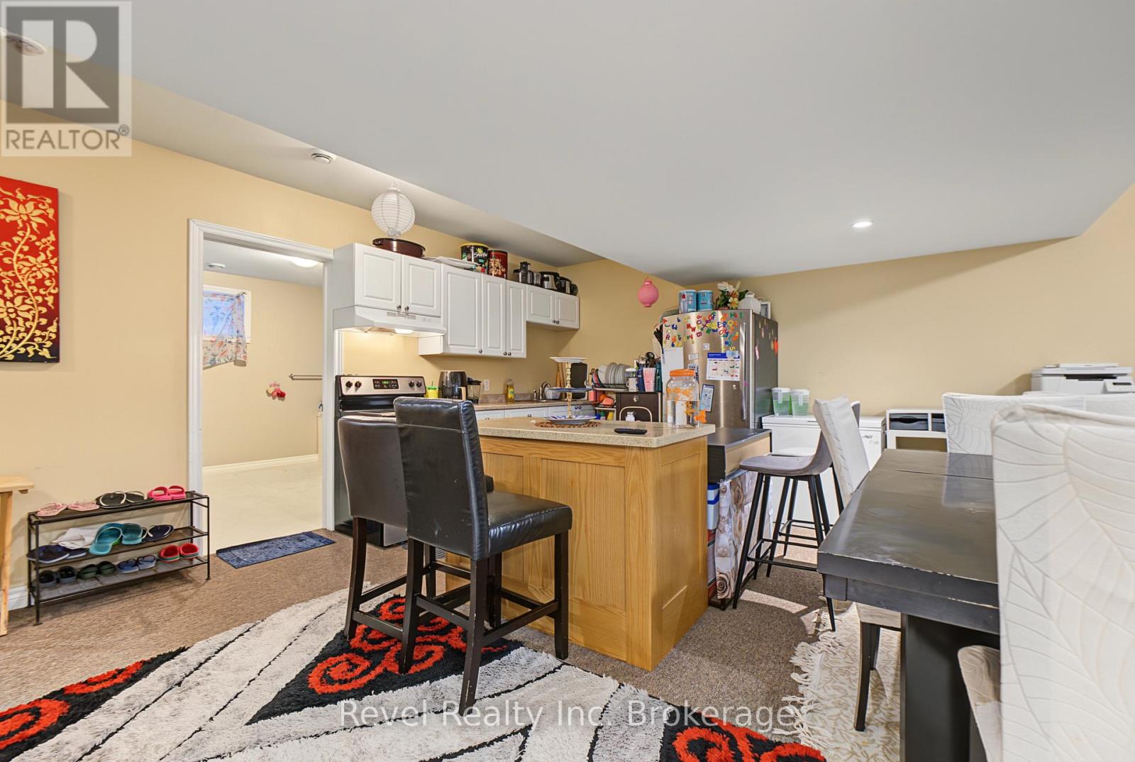 373 First Avenue E Property Photo 40