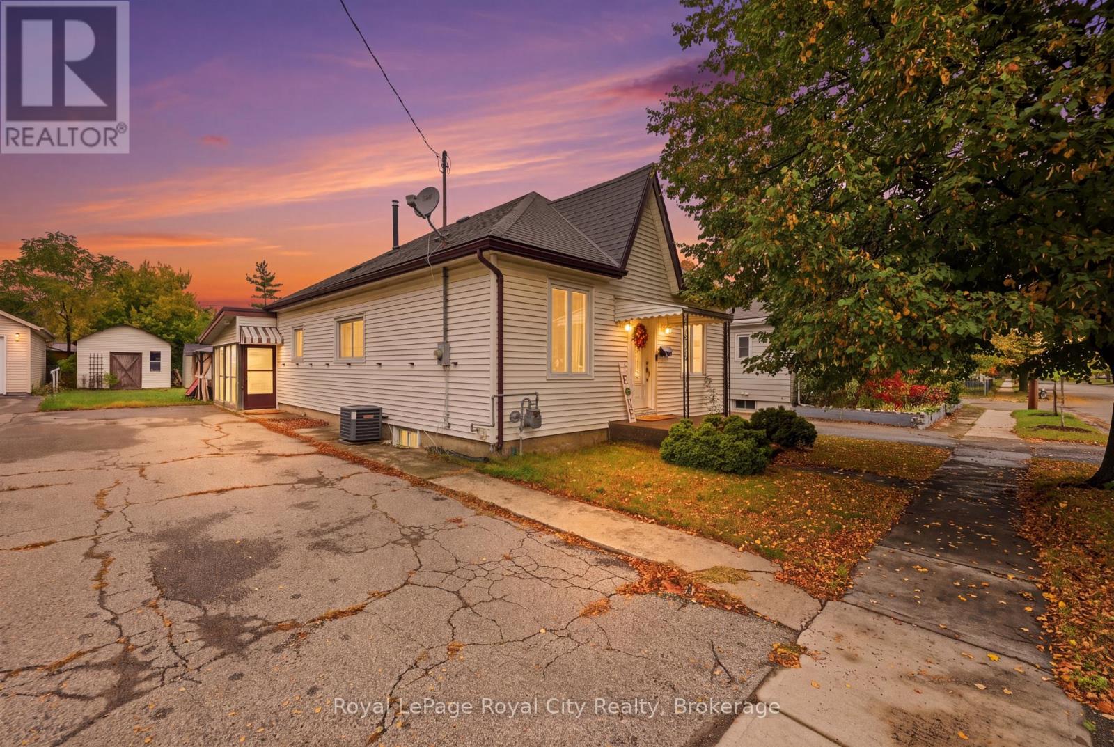 22 Hill Avenue Property Photo 1