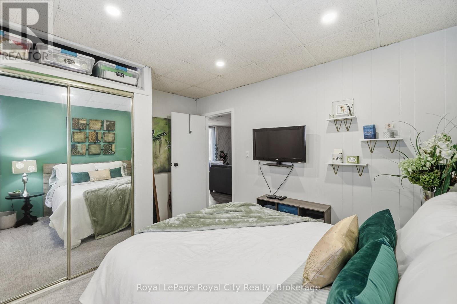 22 Hill Avenue Property Photo 14