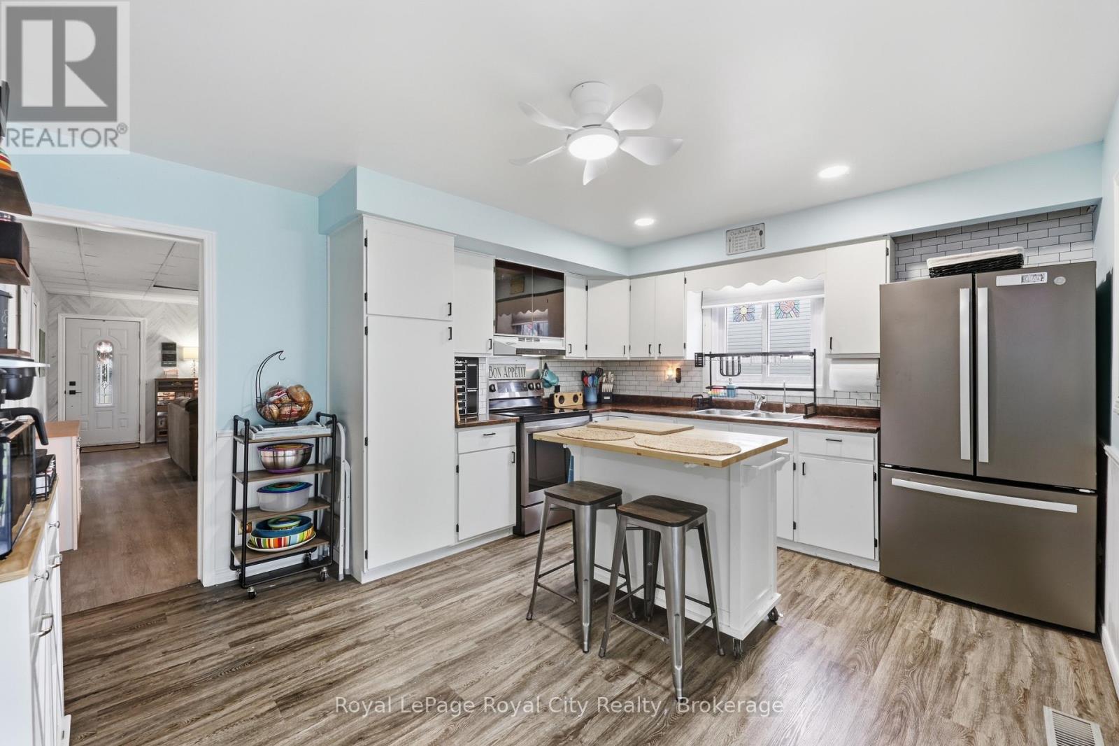 22 Hill Avenue Property Photo 17