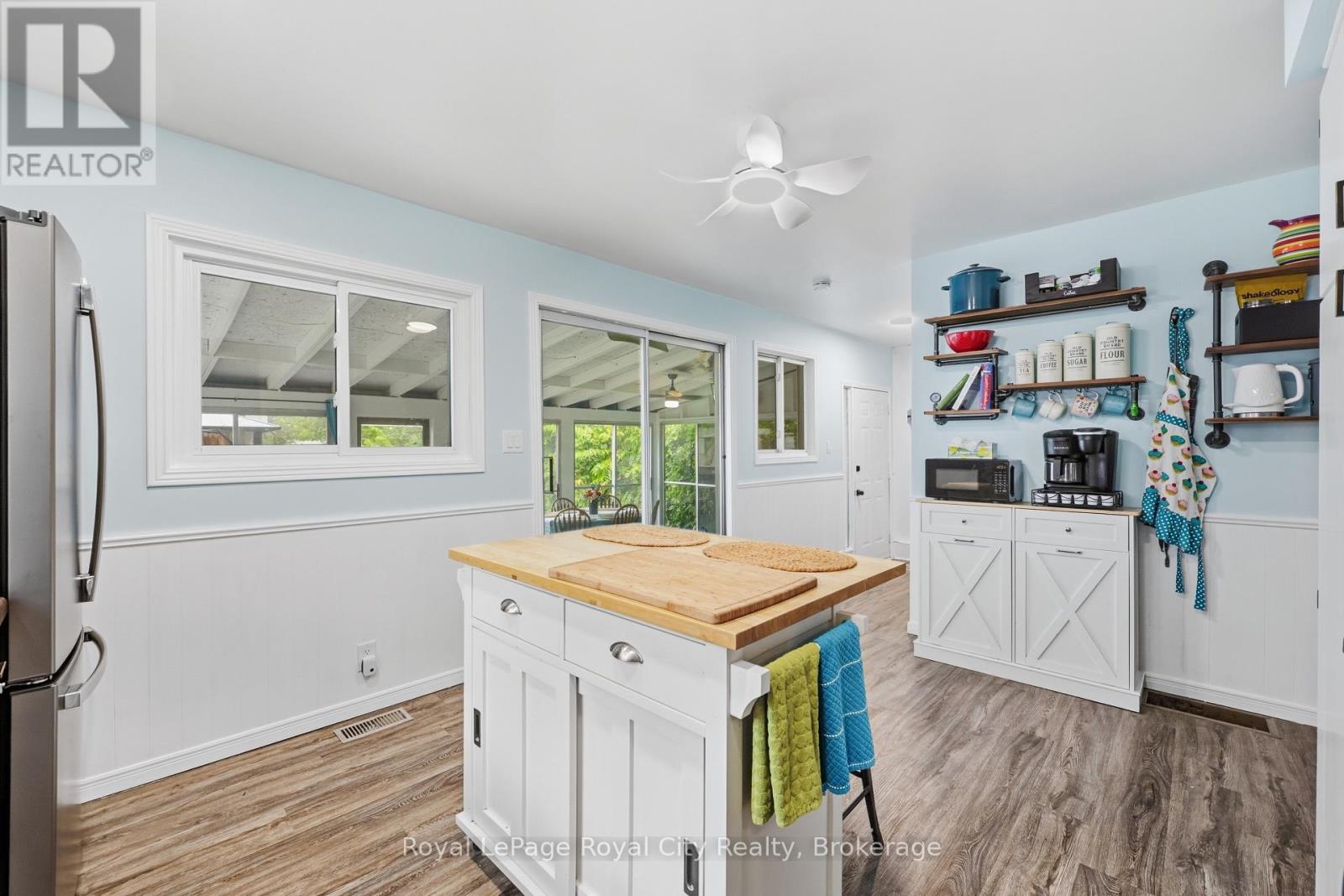 22 Hill Avenue Property Photo 19