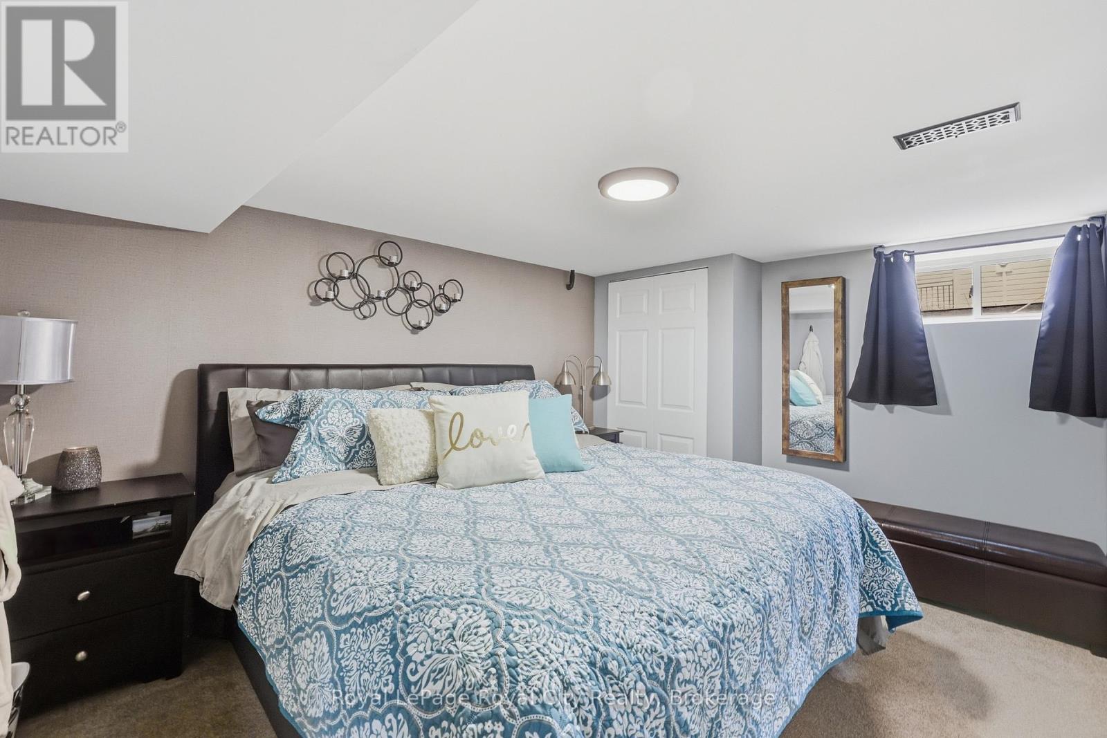 22 Hill Avenue Property Photo 26