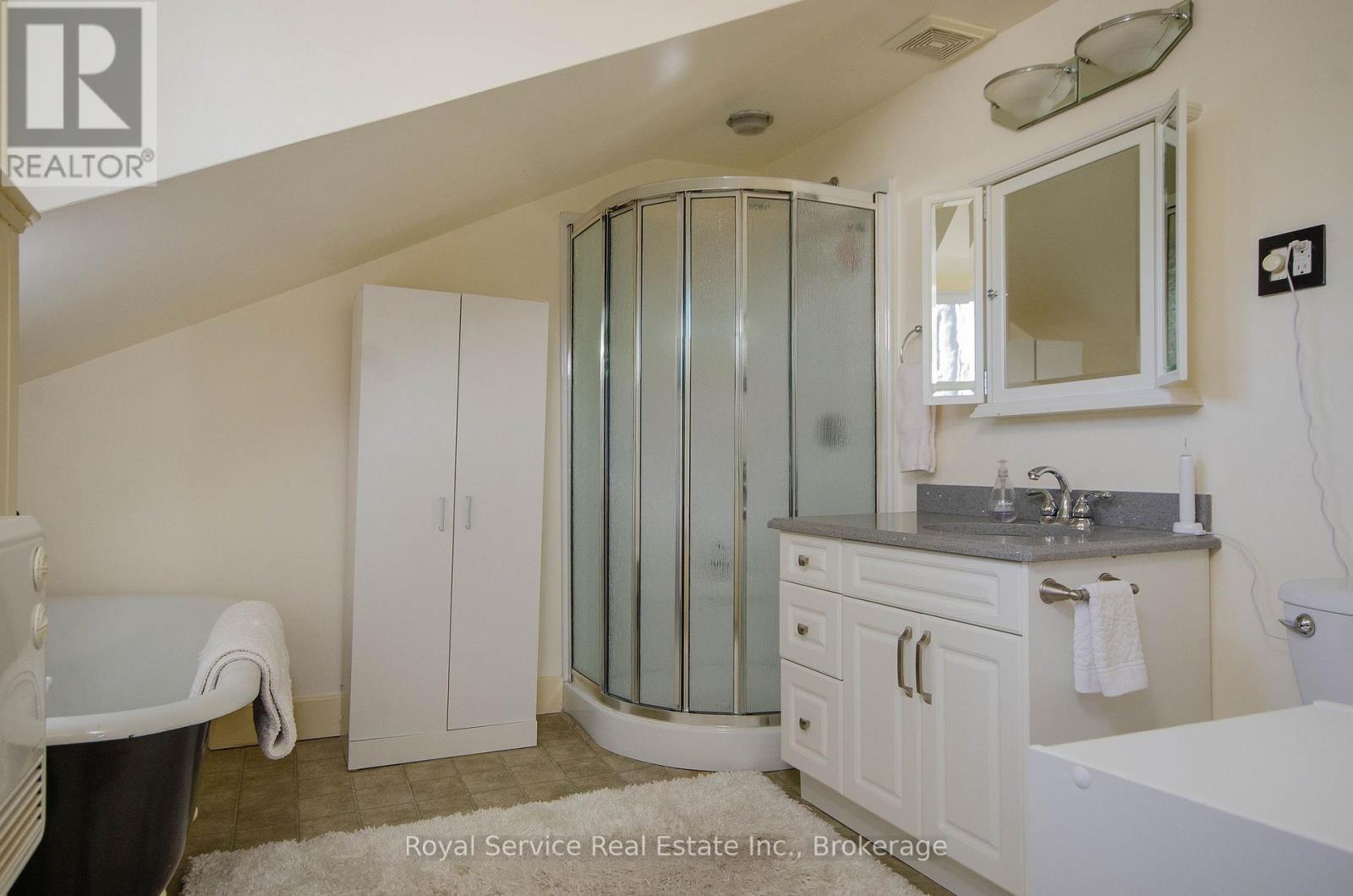 243 Ridout Street Property Photo 23