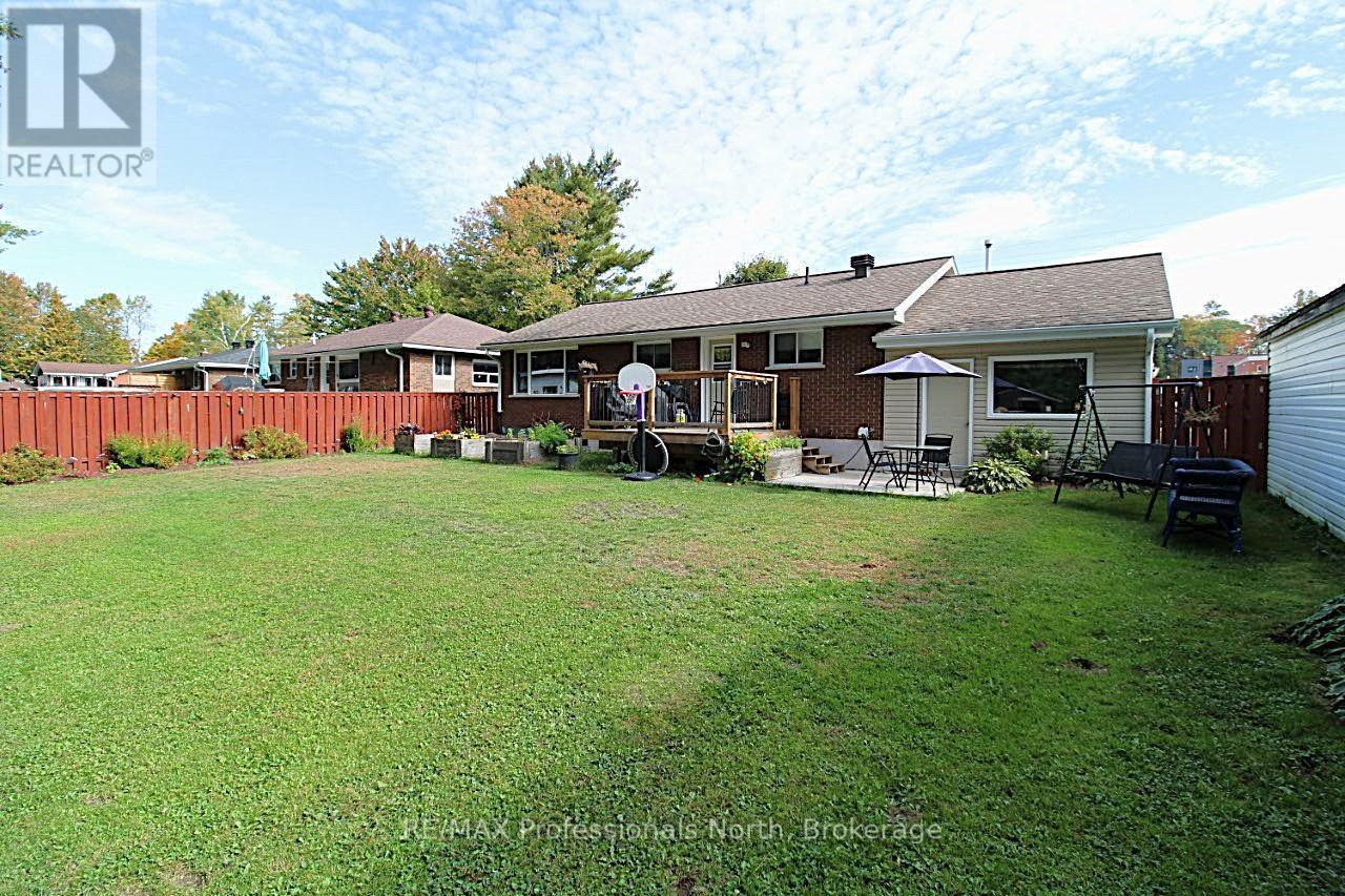 83 Pine Street Property Photo 4