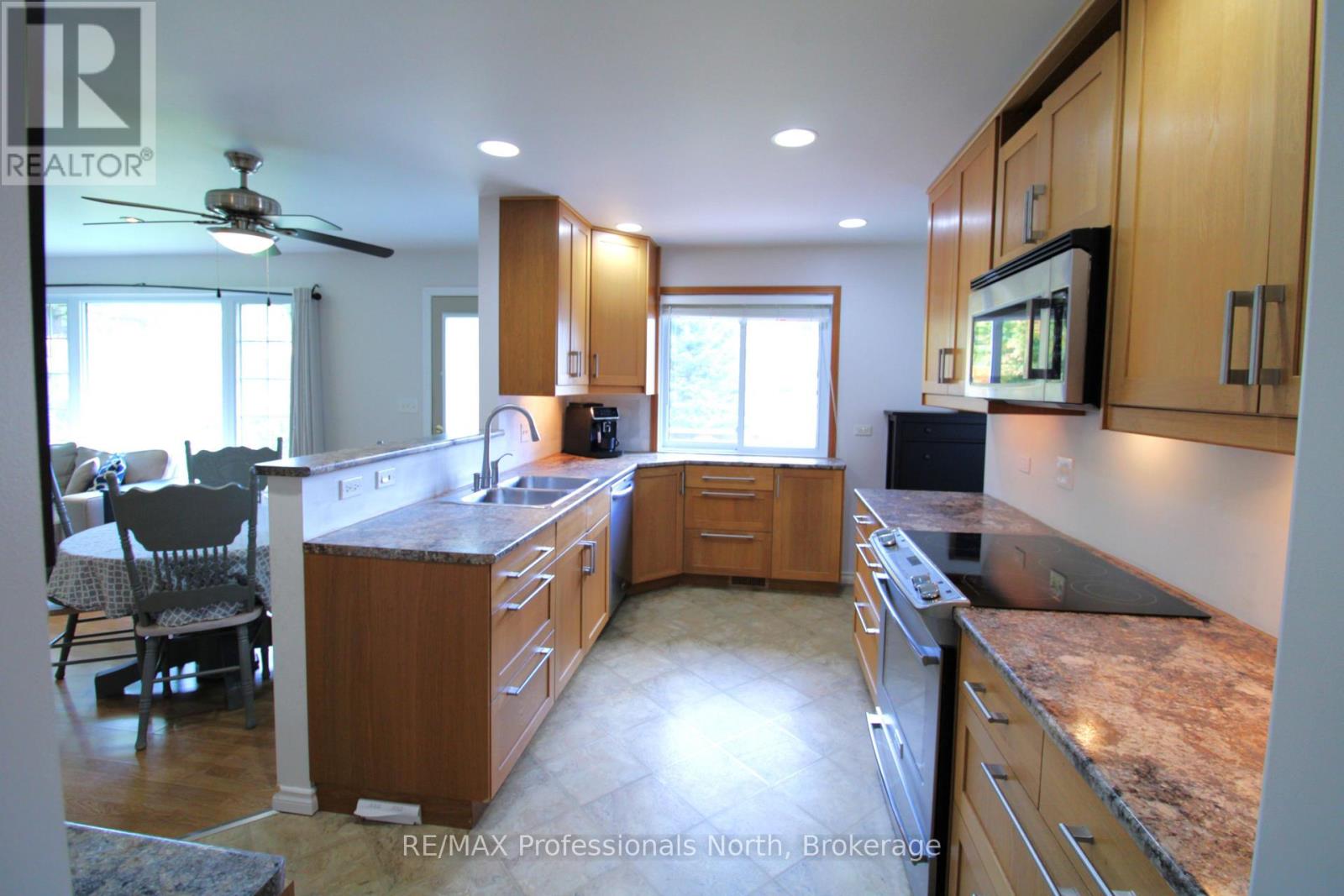 83 Pine Street Property Photo 10