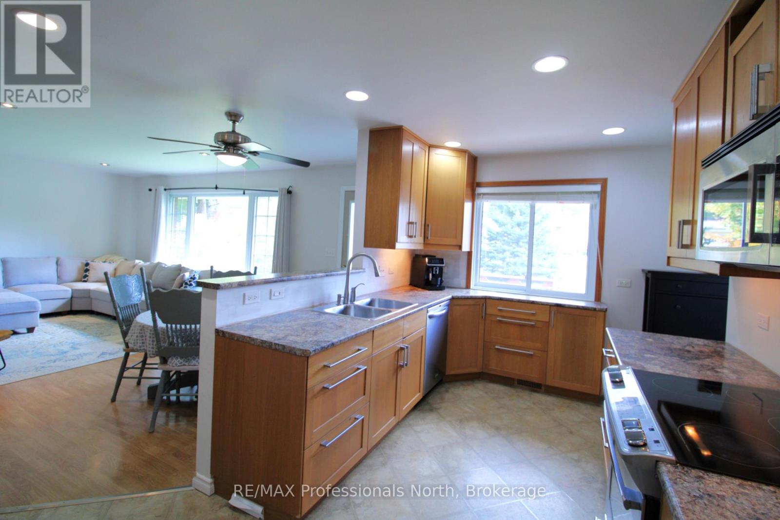 83 Pine Street Property Photo 12