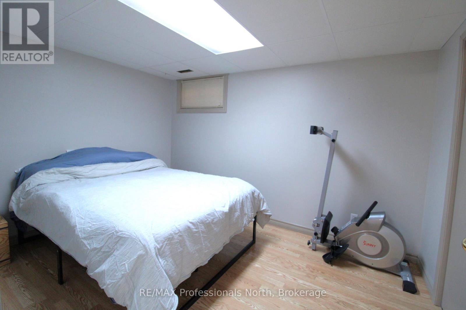 83 Pine Street Property Photo 22